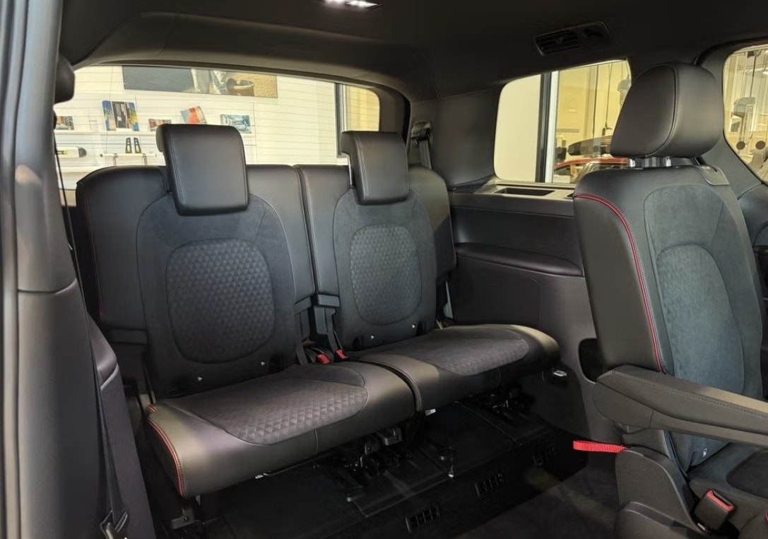 VW ID.Buzz LWB GTX 4 Motion, 6-Sitzer-image-5