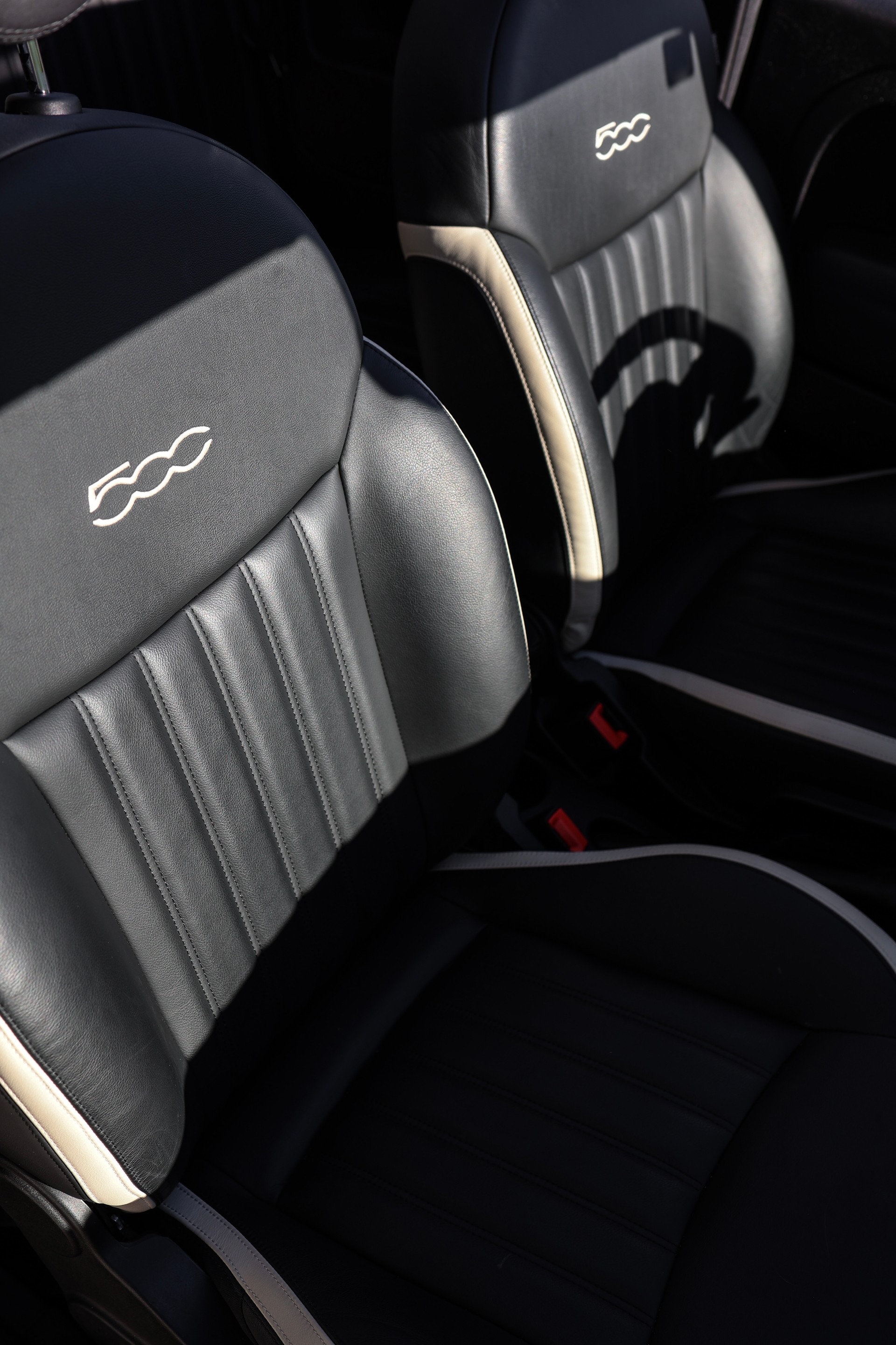FIAT C hybrid Lounge-image-2
