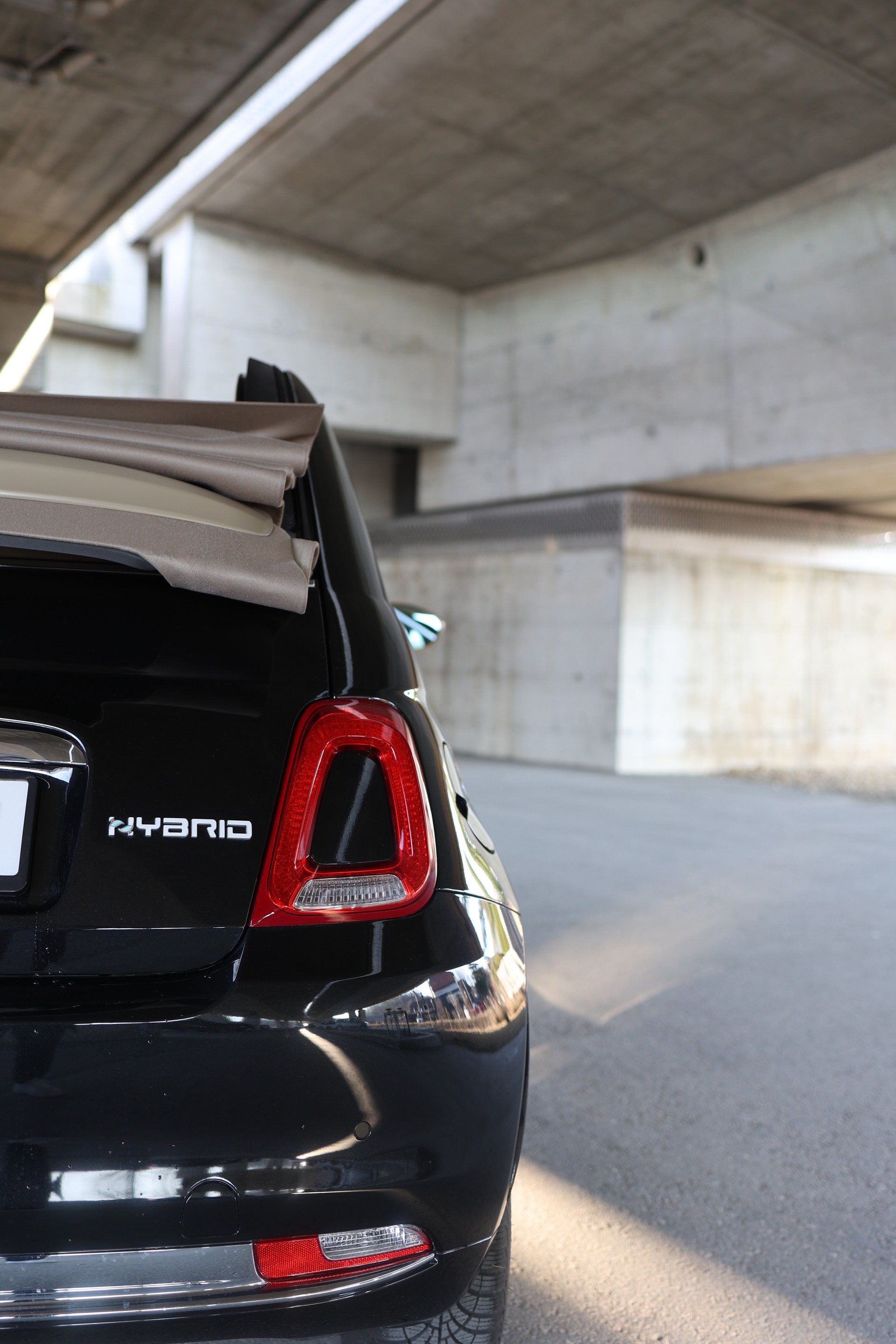 FIAT C hybrid Lounge-image-1