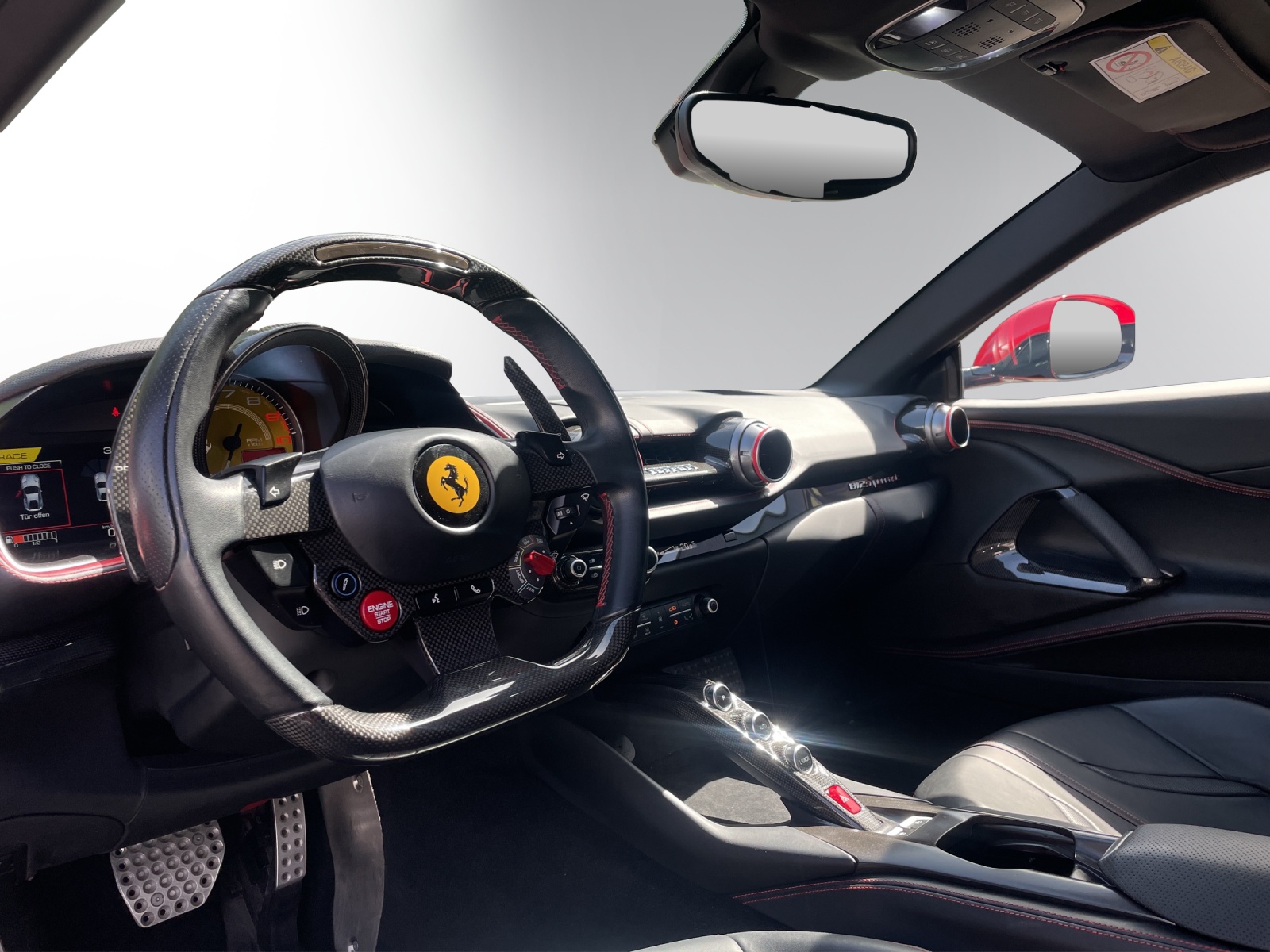 FERRARI 812 Superfast-image-11