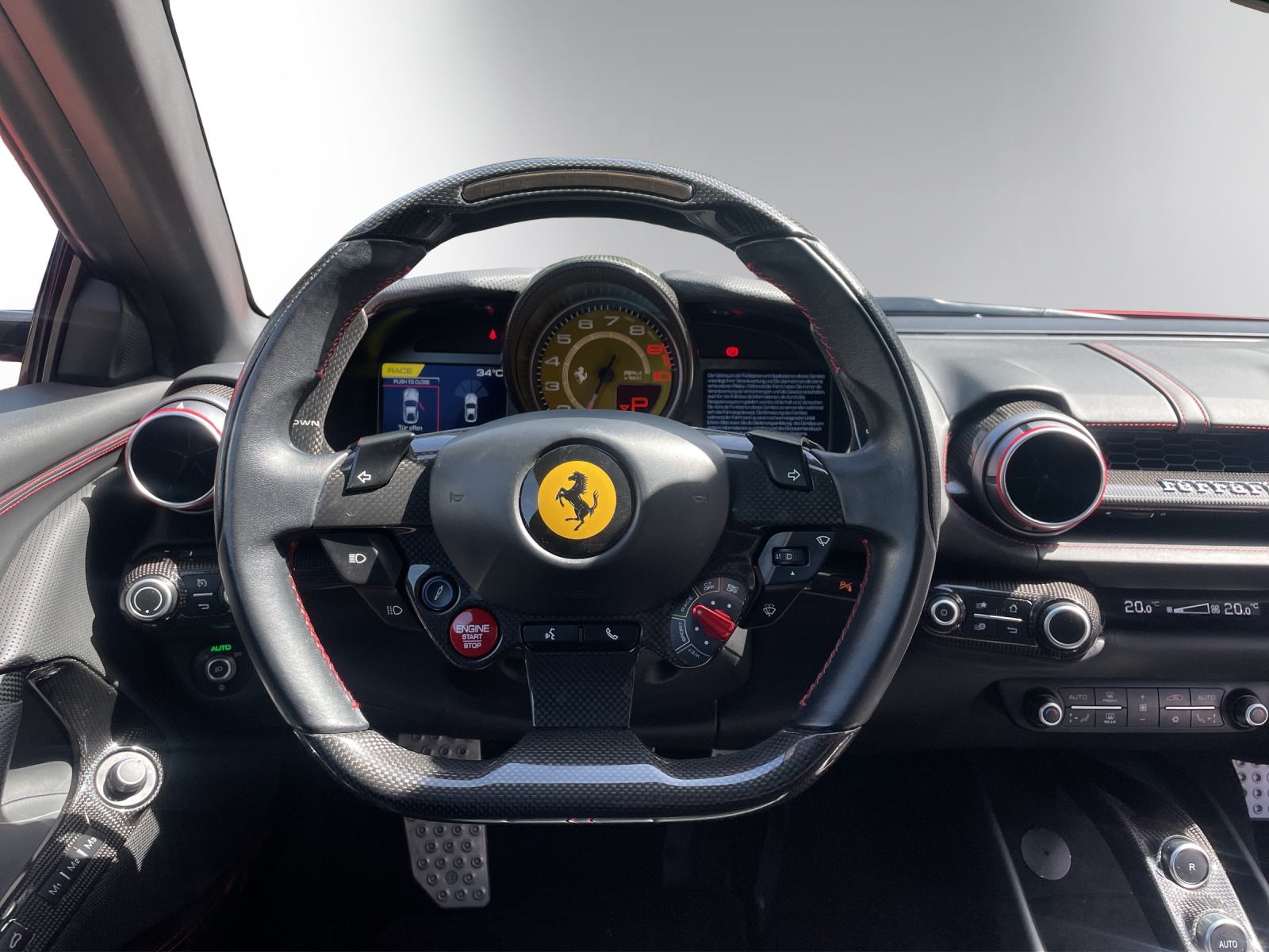 FERRARI 812 Superfast-image-13