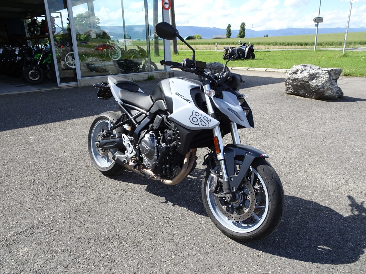 SUZUKI GSX 8 S (35kW)-showroom-element-1