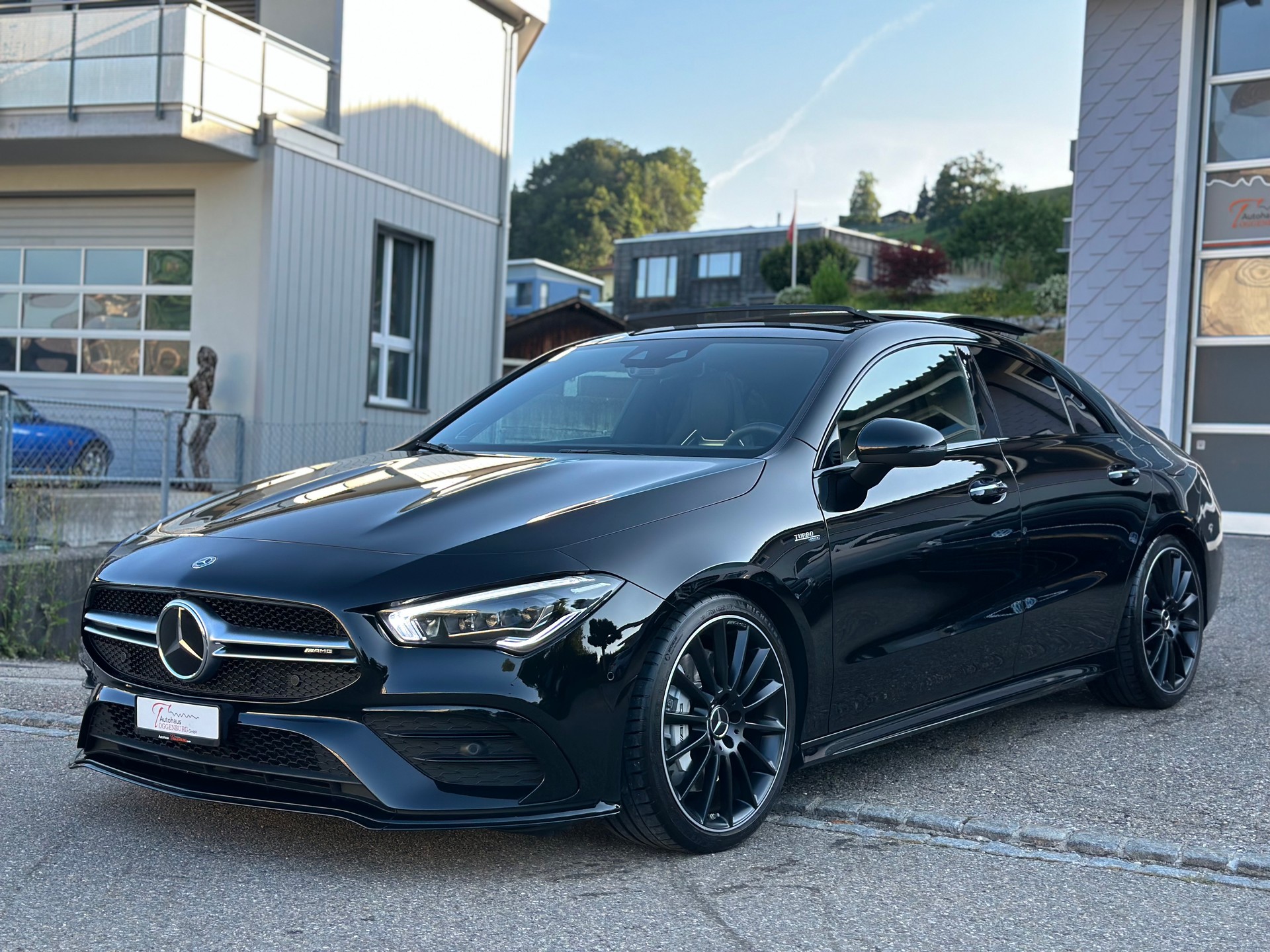 MERCEDES-BENZ CLA 35 AMG 4Matic 7G-DCT *CH-Fahrzeug*Vollausstaattung*-showroom-element-2