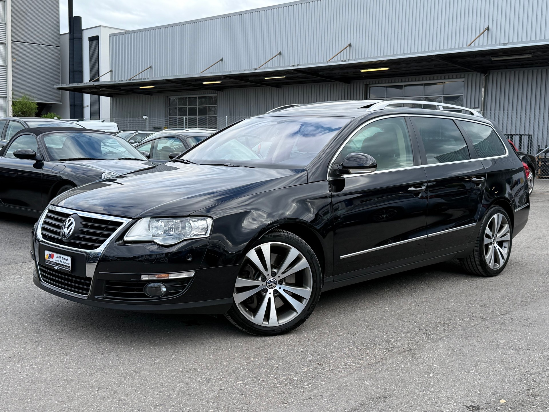 VW Passat Variant 3.2 V6 FSI Highline 4Motion / Ab MFK / AHK 2200kg / Rückfahrkamera / Navi / Schiebedach