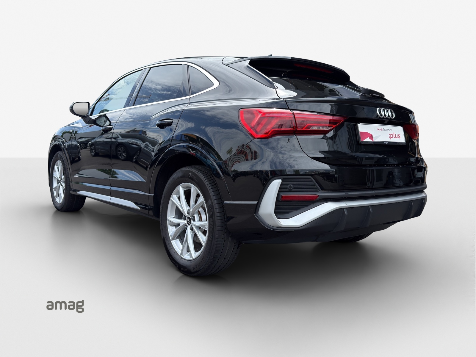 AUDI Q3 Sportback 35 TFSI S line Attraction S-tronic-image-2