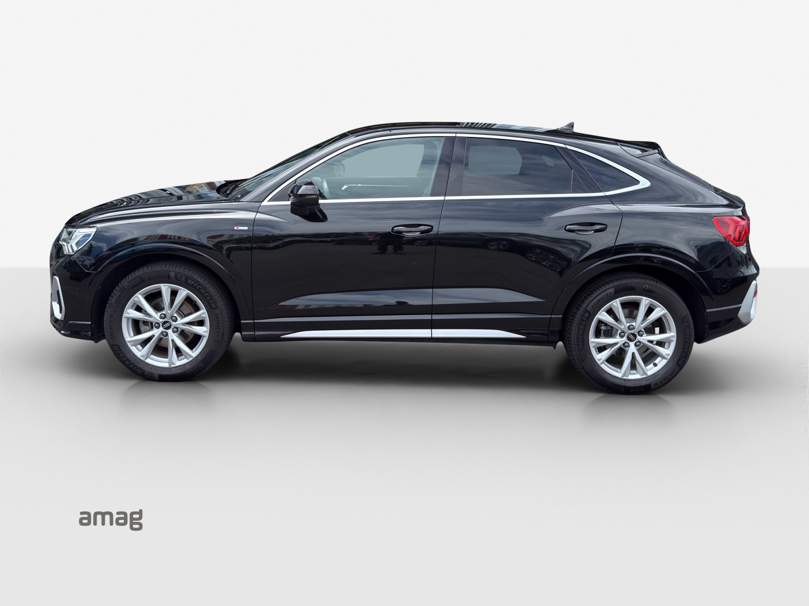 AUDI Q3 Sportback 35 TFSI S line Attraction S-tronic-image-1