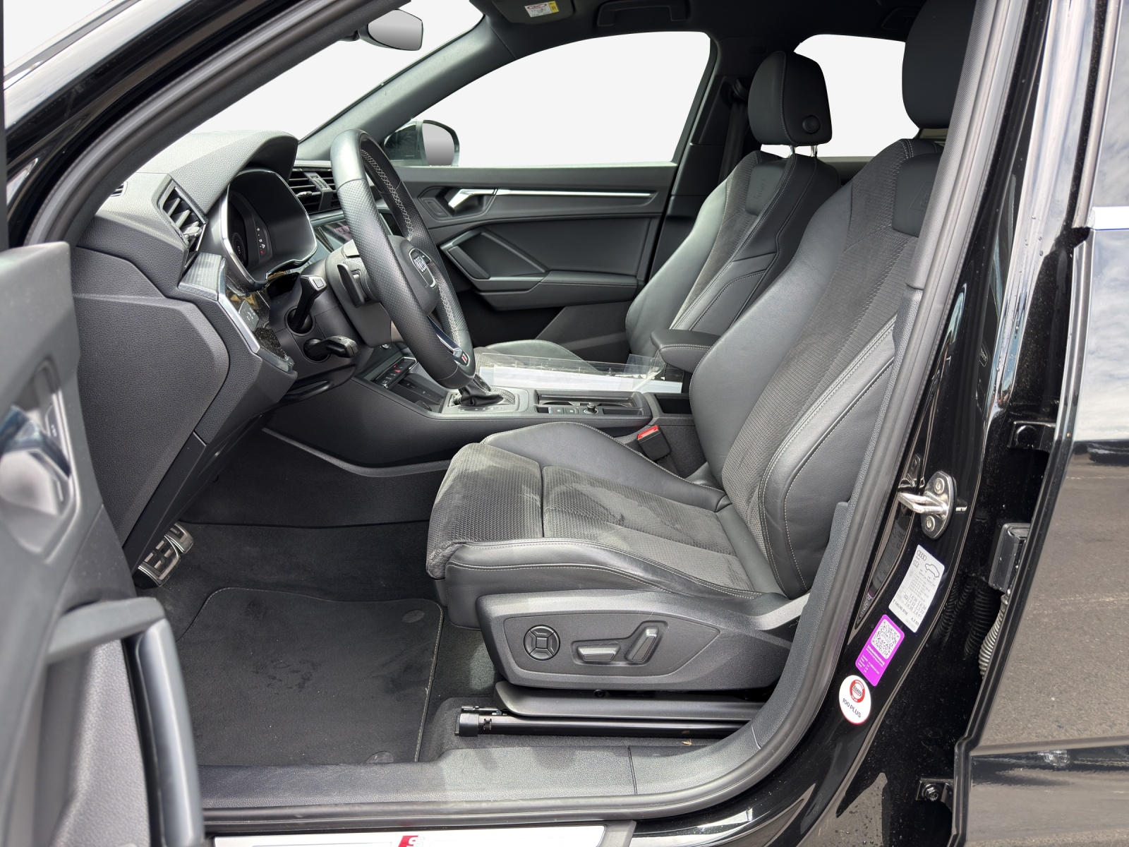 AUDI Q3 Sportback 35 TFSI S line Attraction S-tronic-image-7