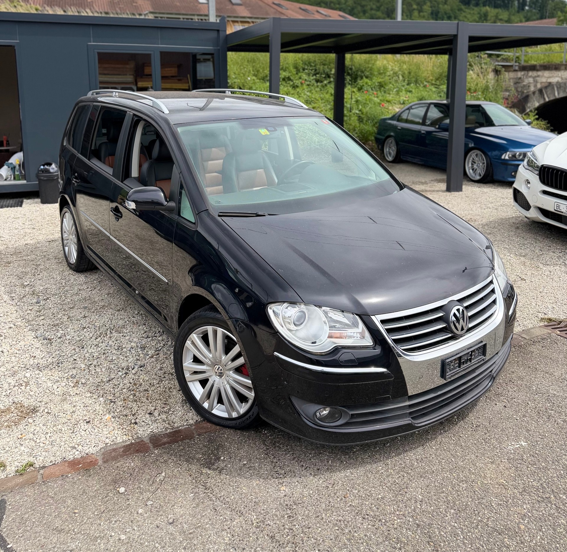 VW Touran 1.4 TSI Highline-image-0