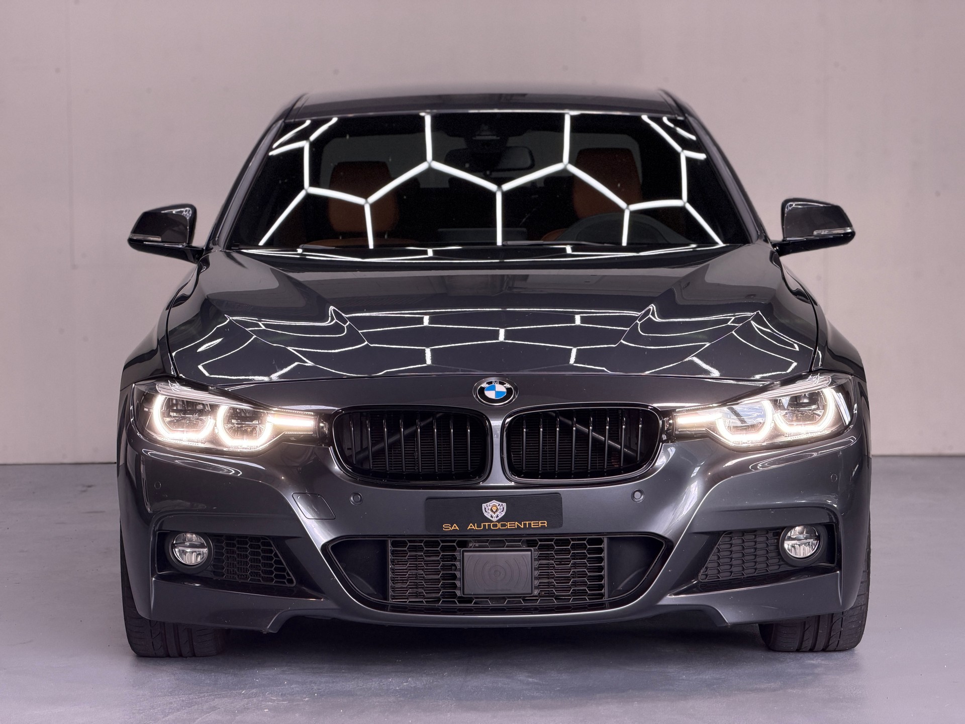 BMW 340i xDrive Edition M Sport Steptronic-image-2