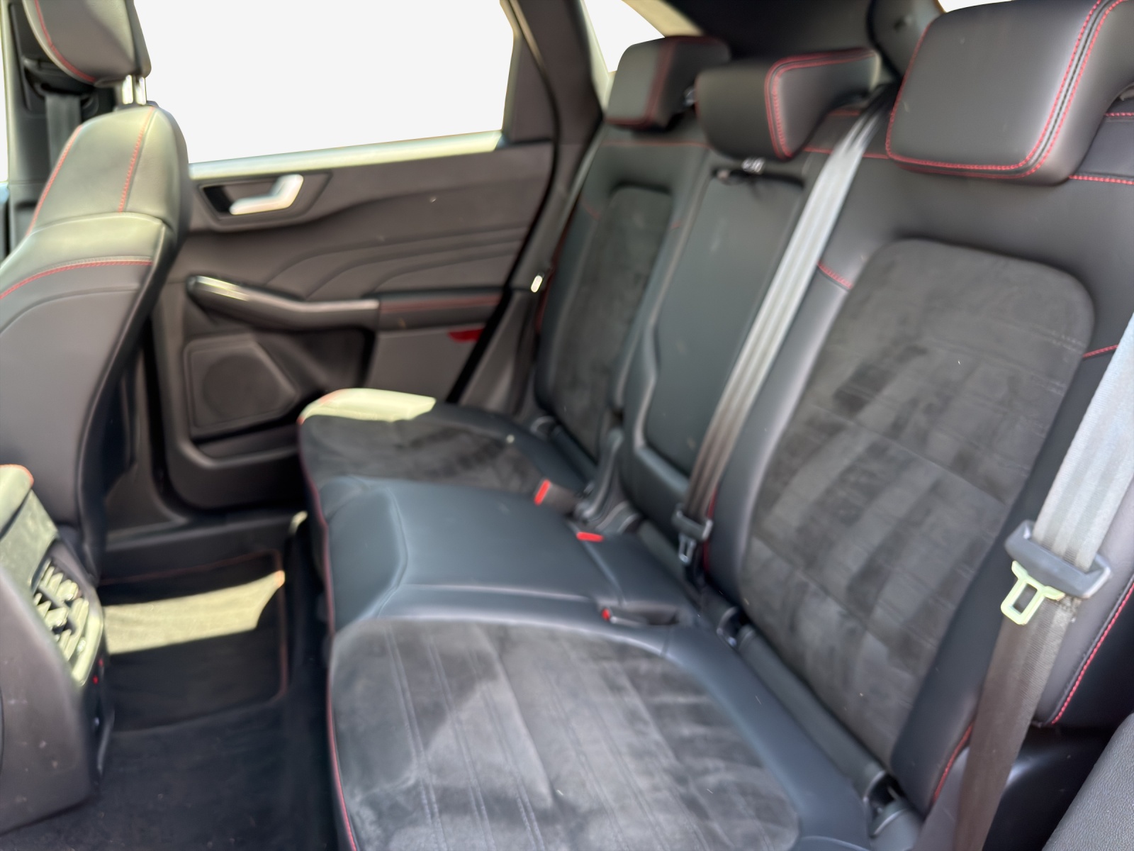 FORD Kuga 2.5 FHEV ST-Line X FWD-image-11