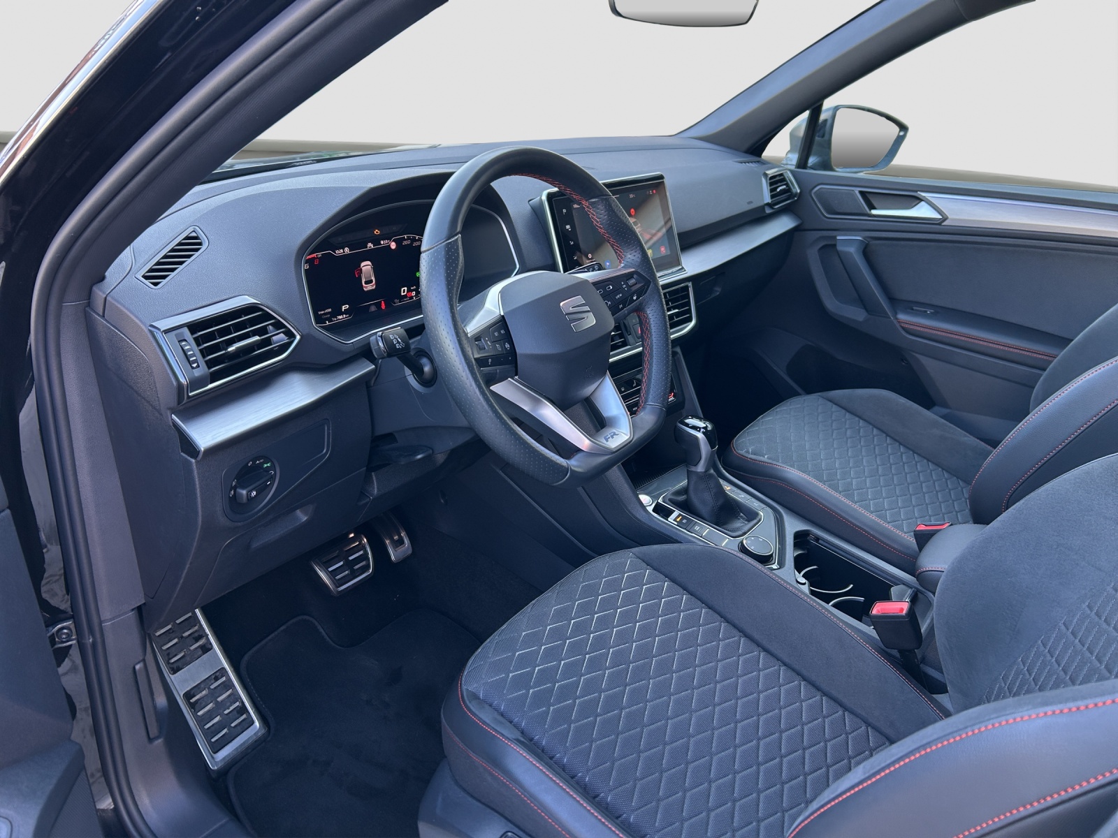 SEAT Tarraco 1.4 e-HYBRID DSG FR - Anhängevorrichtung - 360° Kamera - Garantie-image-5
