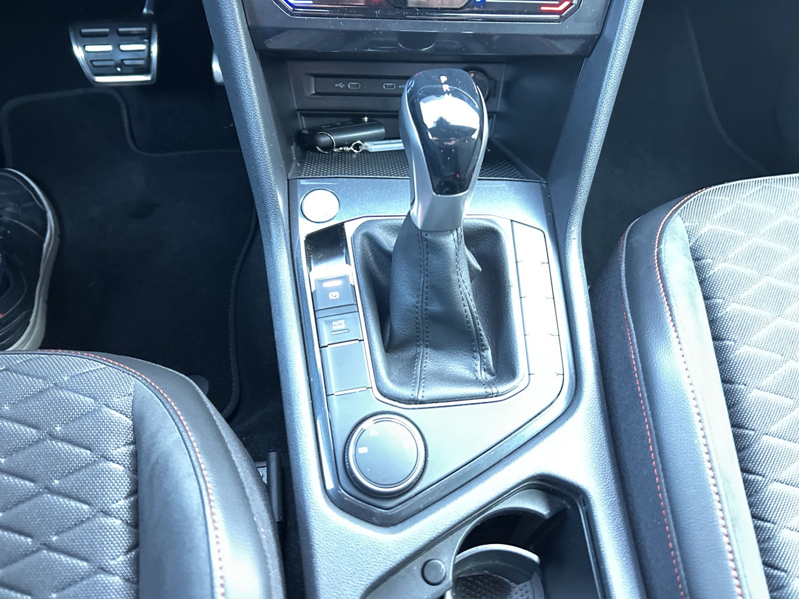 SEAT Tarraco 1.4 e-HYBRID DSG FR - Anhängevorrichtung - 360° Kamera - Garantie-image-11