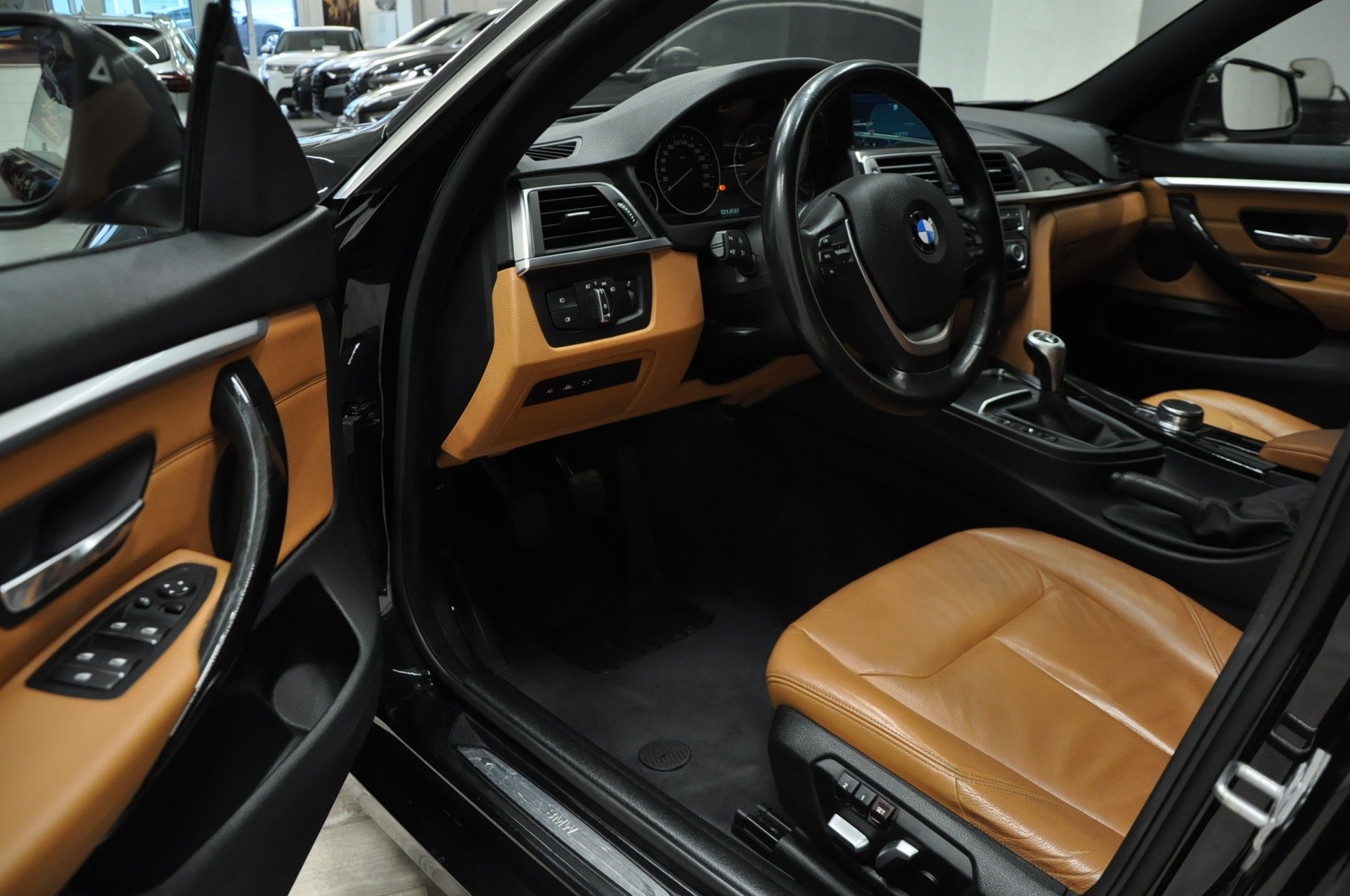 BMW 420d Gran Coupé xDrive Luxury Line-image-9