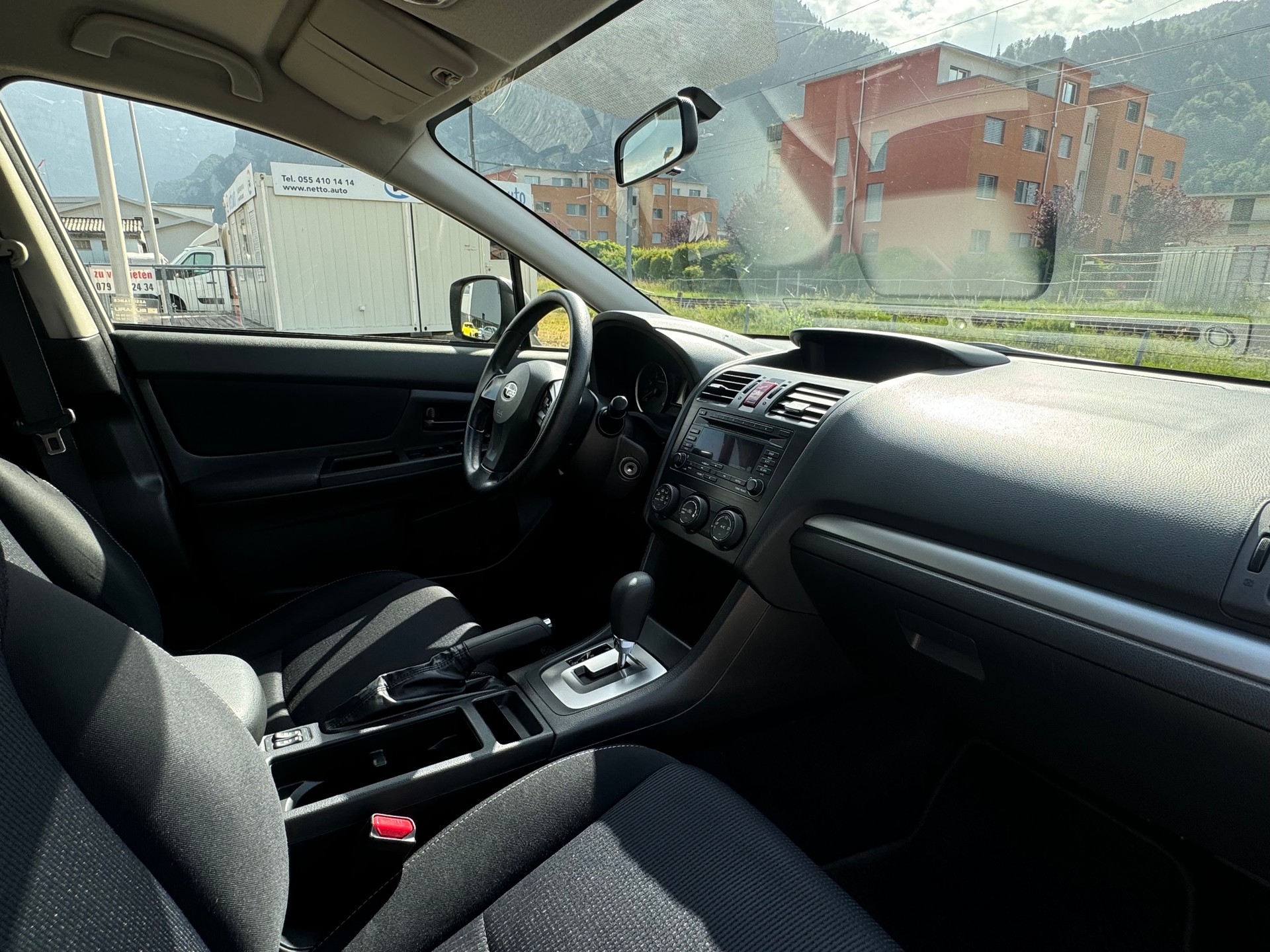 SUBARU XV 1.6 Swiss One AWD CVT-image-9