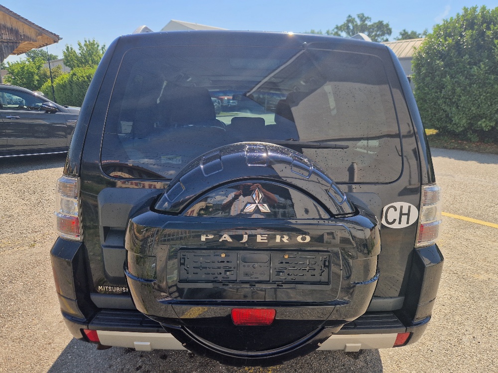 MITSUBISHI Pajero 3.2 DI-D Instyle Automatic-image-5