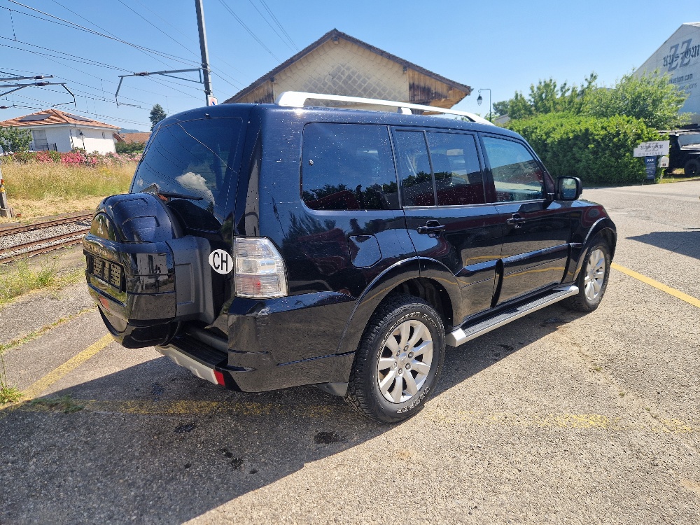MITSUBISHI Pajero 3.2 DI-D Instyle Automatic-image-6