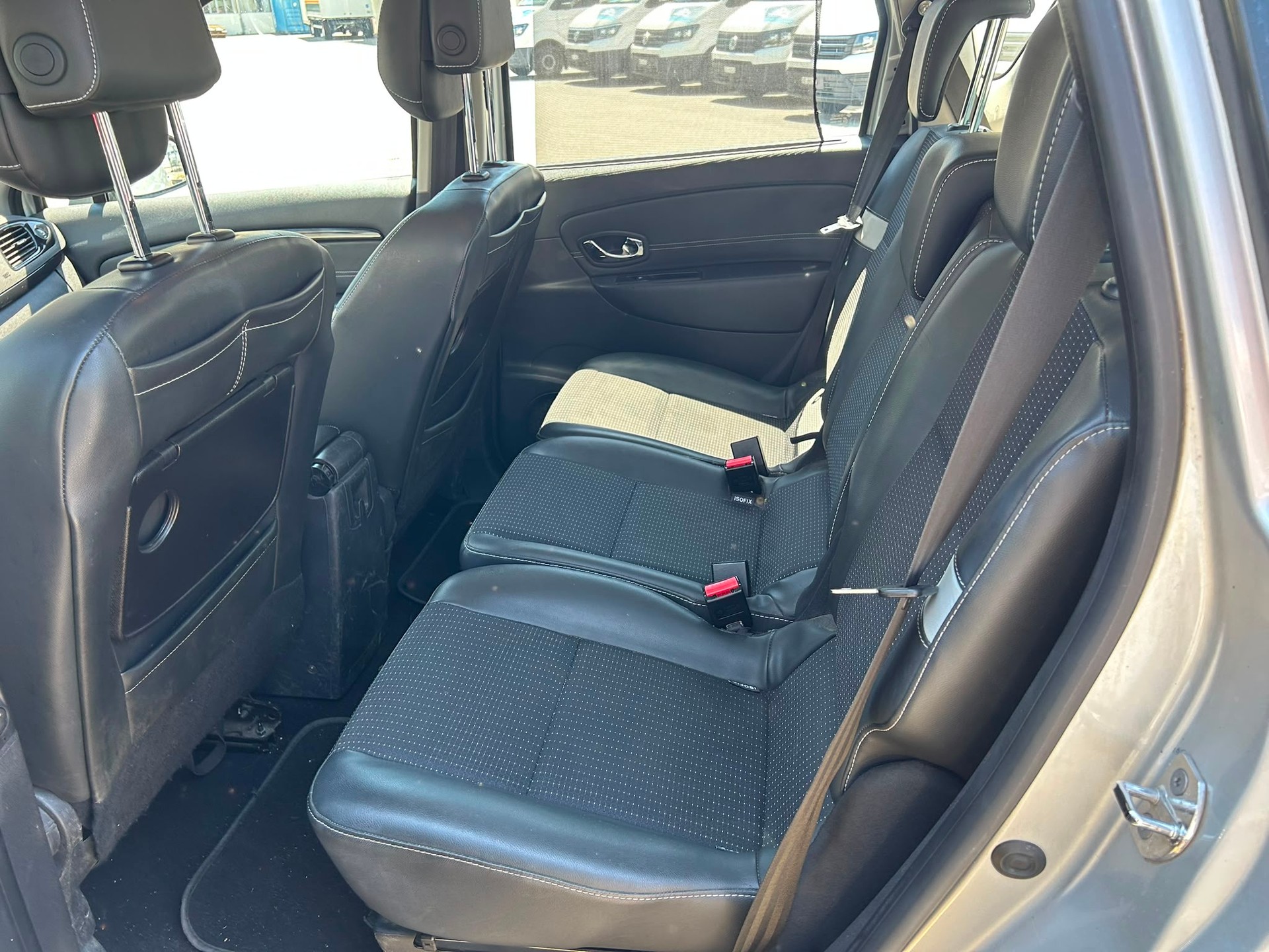 RENAULT Scénic 1.5 dCi Dynamique EDC-image-5