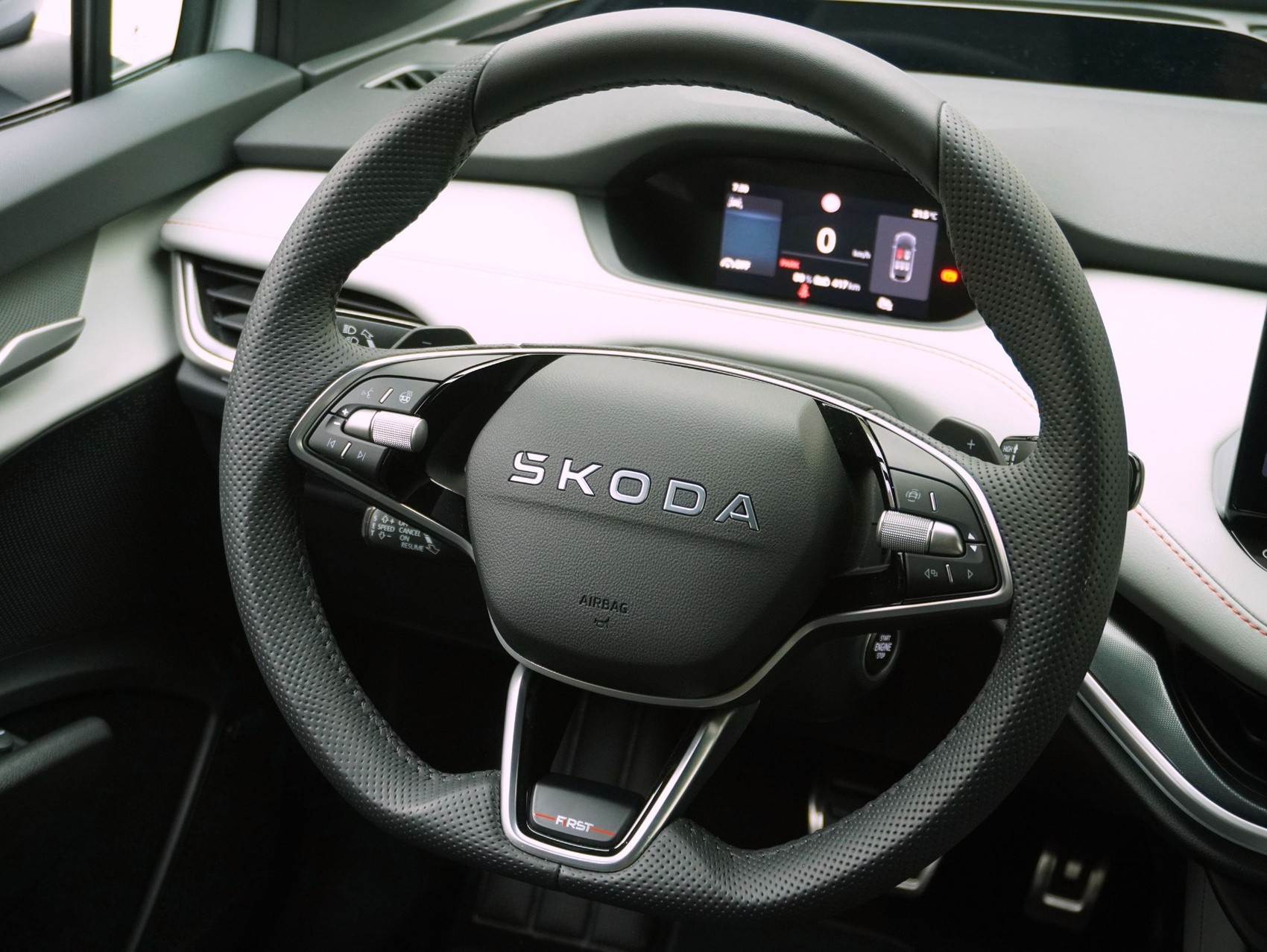 SKODA Elroq 85 First Edition **Skoda Werksgarantie bis 04/2030**-image-9