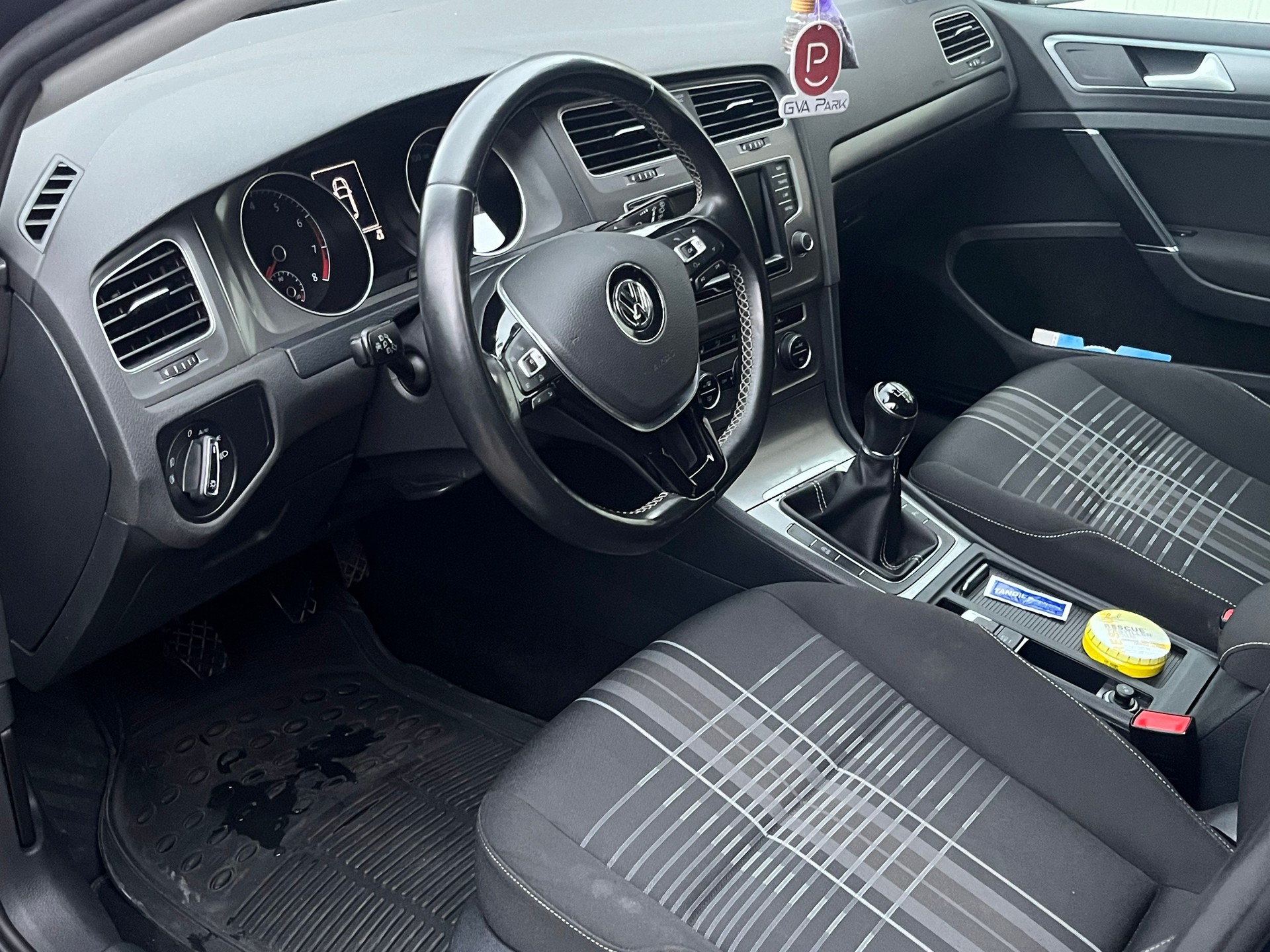 VW 1.2 TSI 110 Lounge-image-4