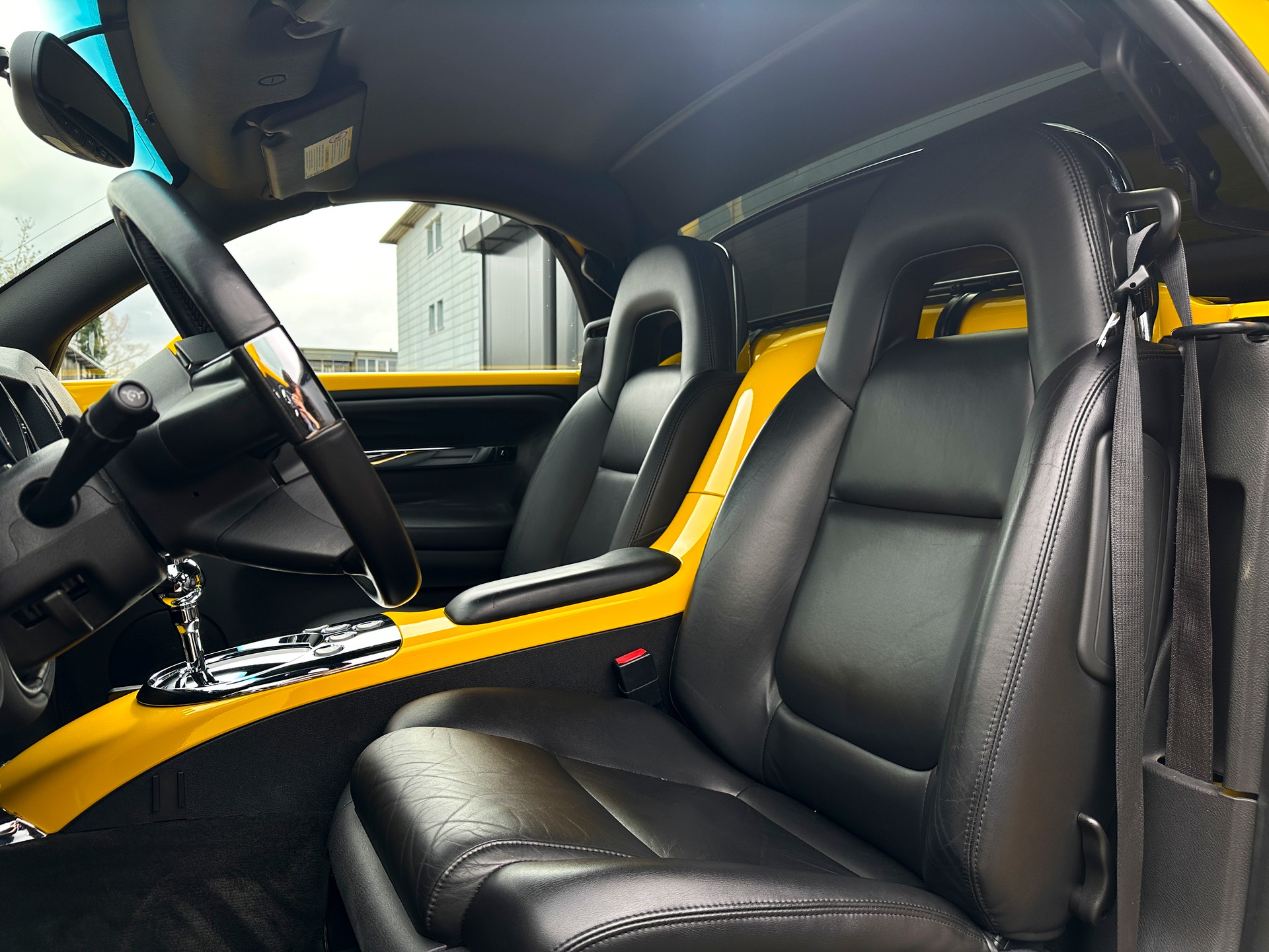 CHEVROLET SSR Roadster V8-image-11