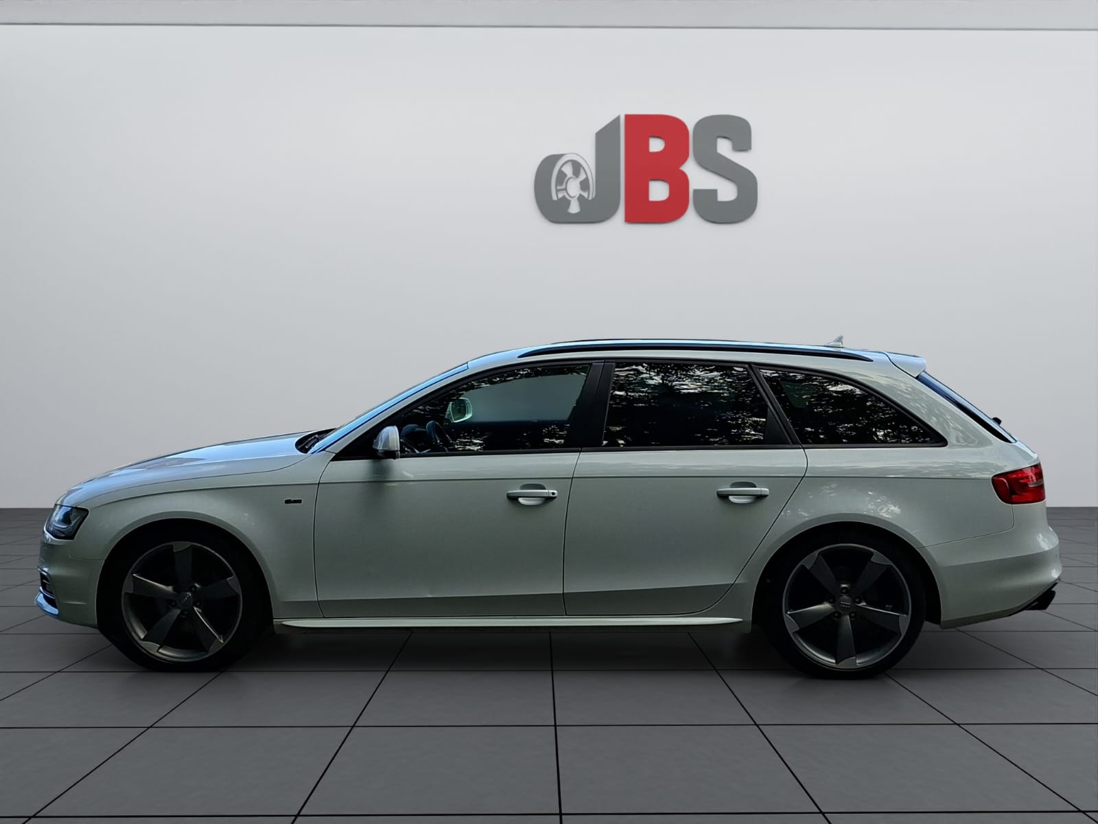 AUDI A4 Avant 2.0 TFSI quattro s-tronic-image-3