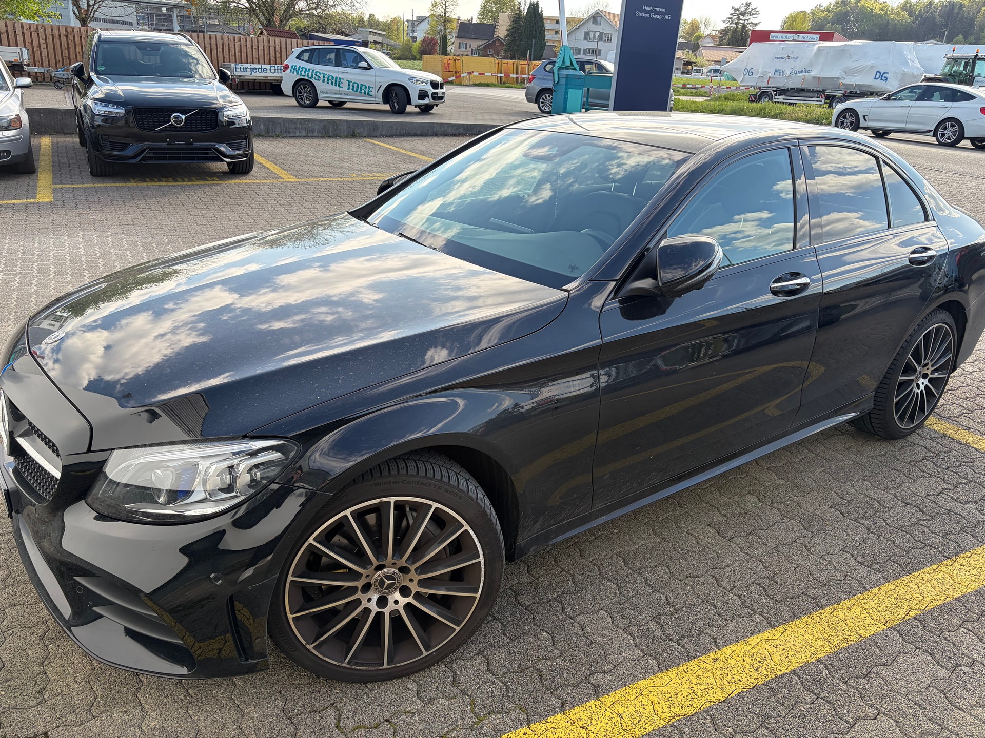 MERCEDES-BENZ C 300 AMG Line 4matic-image-0