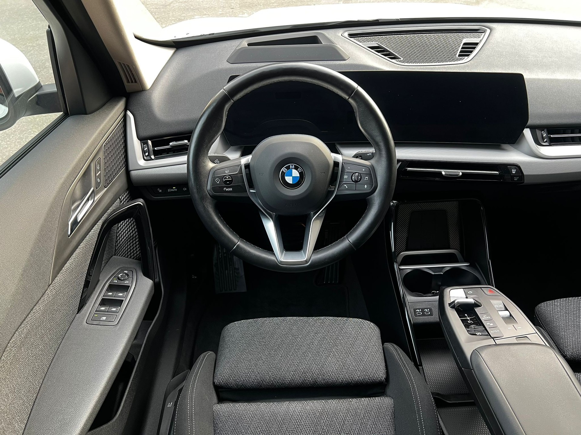 BMW X1 xDrive 20d 48V xLine-image-11