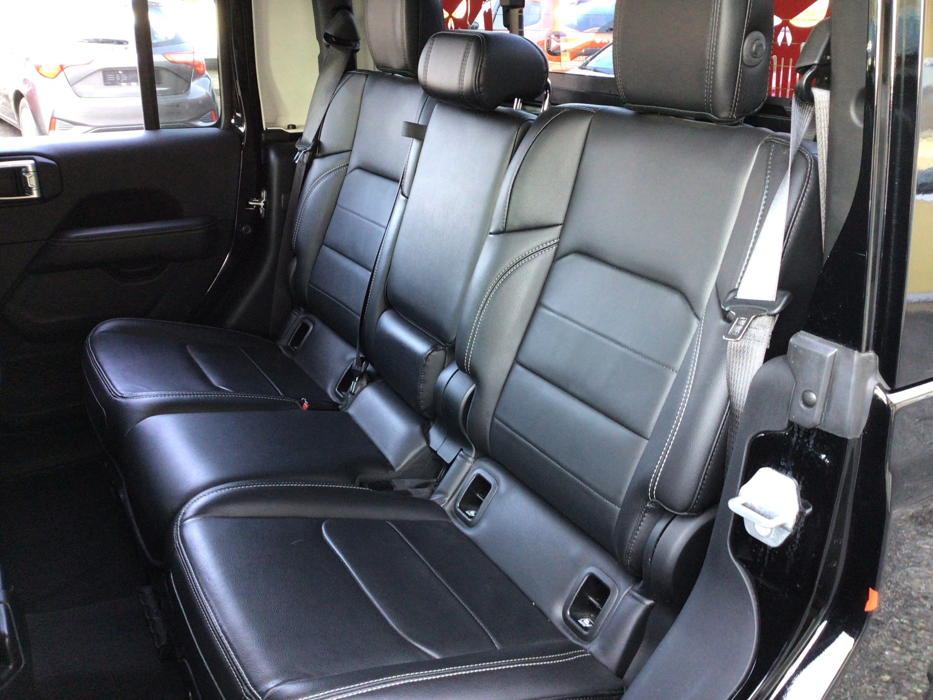 JEEP Gladiator 3.0 V6 Overland-image-7