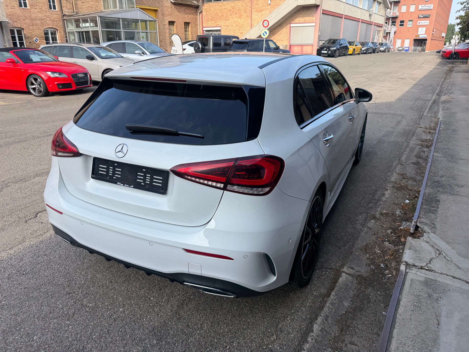 MERCEDES-BENZ A 250 4Matic AMG Line 4Matic 7G-DCT-image-6
