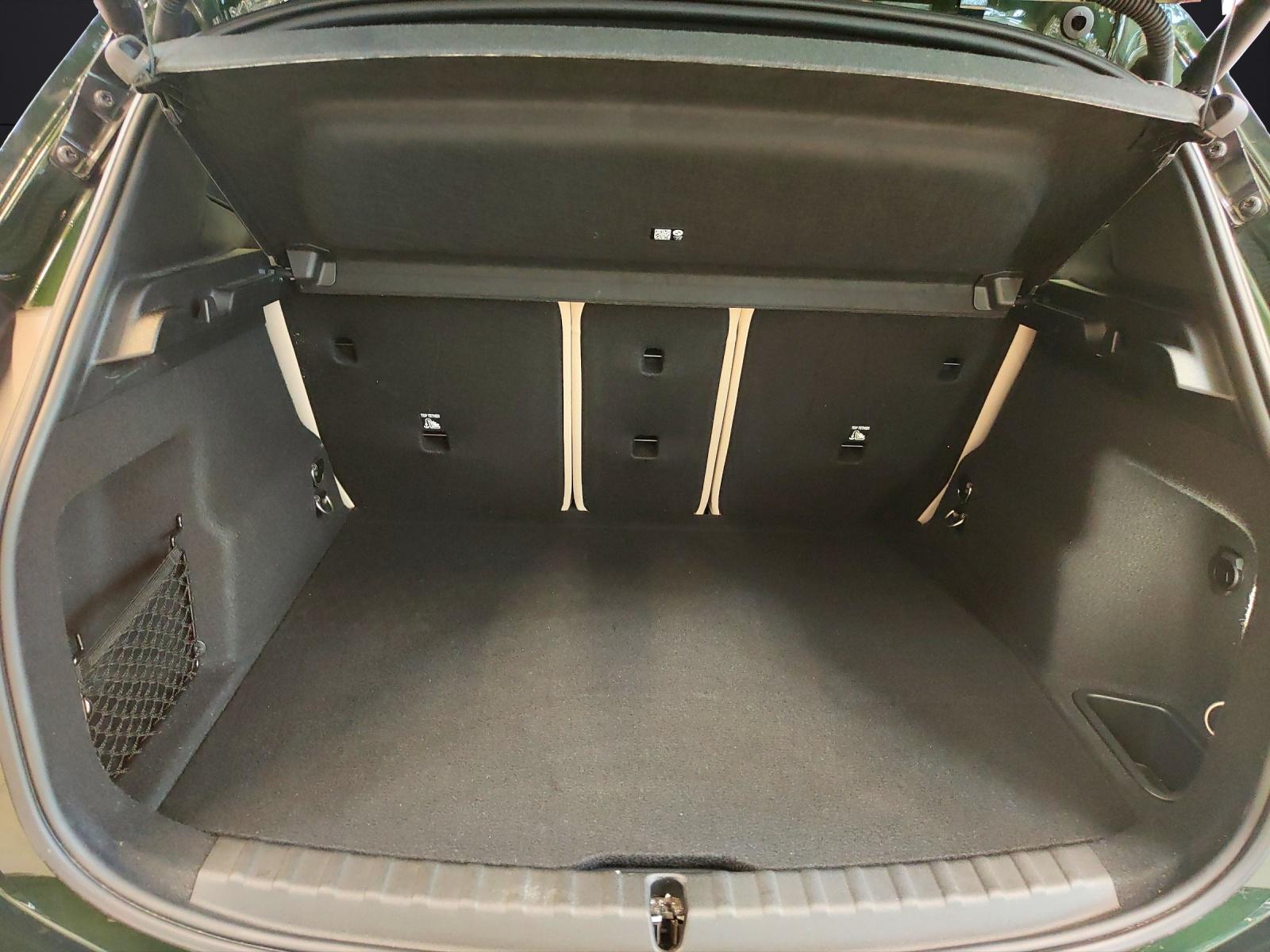 BMW 223d xDrive SDKG Active Tourer-image-16