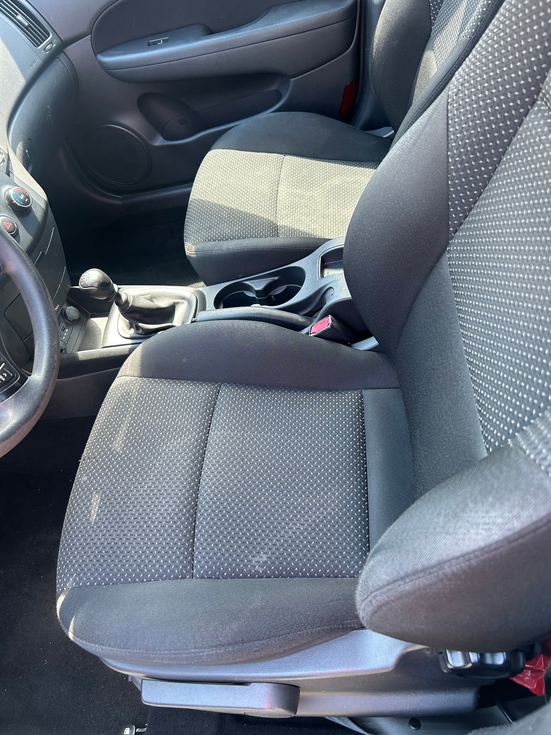 HYUNDAI i30 1.4 Comfort-image-2