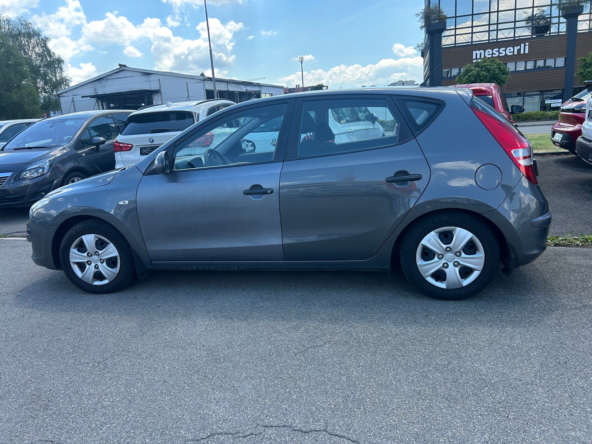 HYUNDAI i30 1.4 Comfort-image-9