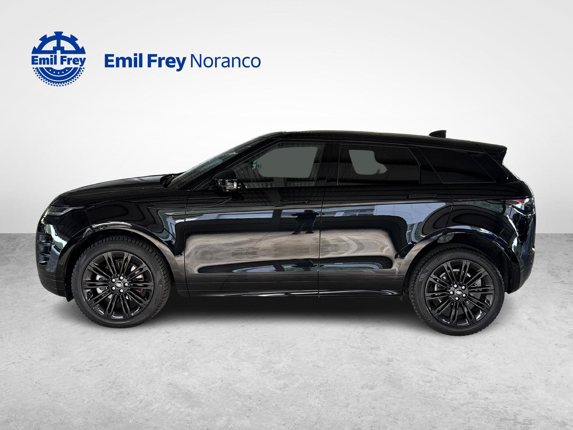LAND ROVER Range Rover Evoque 2.0 T Dynamic SE + Pneumatici invernali & Servizi inclusi-image-1