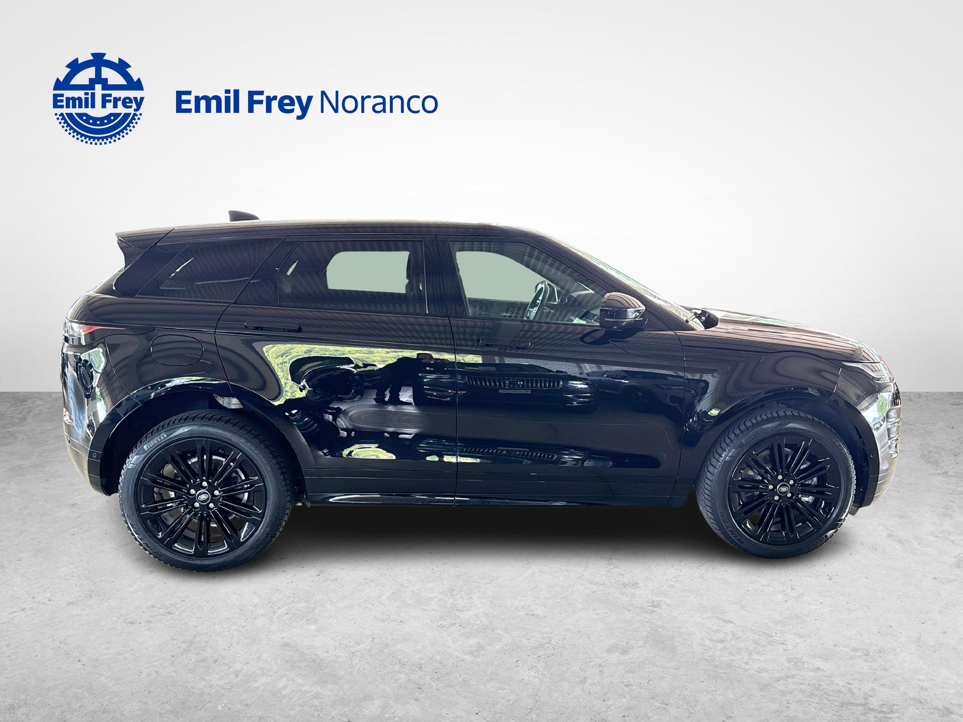 LAND ROVER Range Rover Evoque 2.0 T Dynamic SE + Pneumatici invernali & Servizi inclusi-image-5