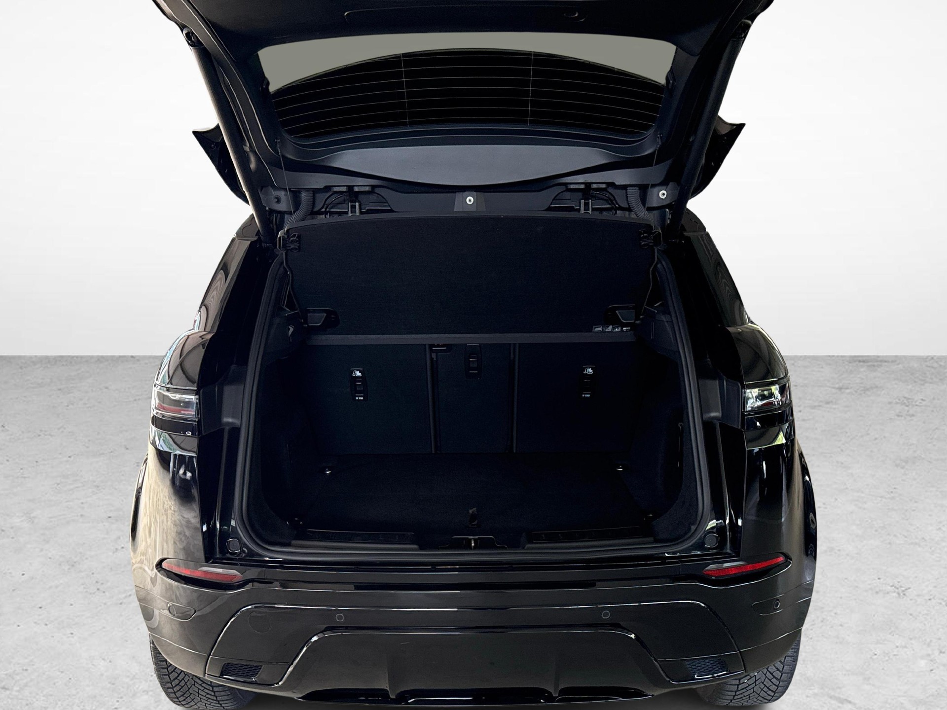 LAND ROVER Range Rover Evoque 2.0 T Dynamic SE + Pneumatici invernali & Servizi inclusi-image-12