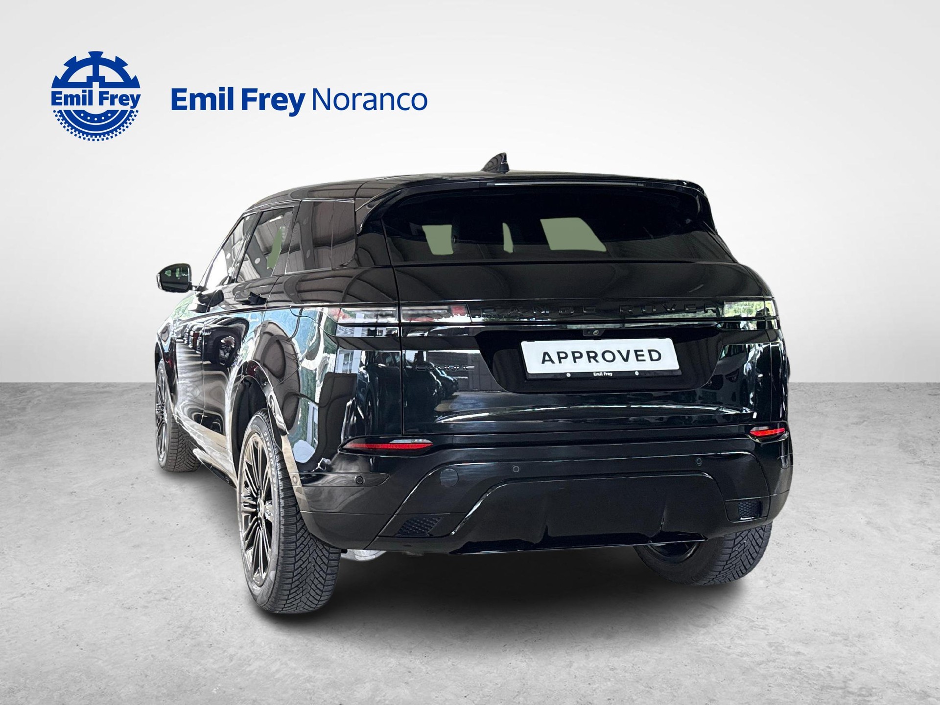 LAND ROVER Range Rover Evoque 2.0 T Dynamic SE + Pneumatici invernali & Servizi inclusi-image-2