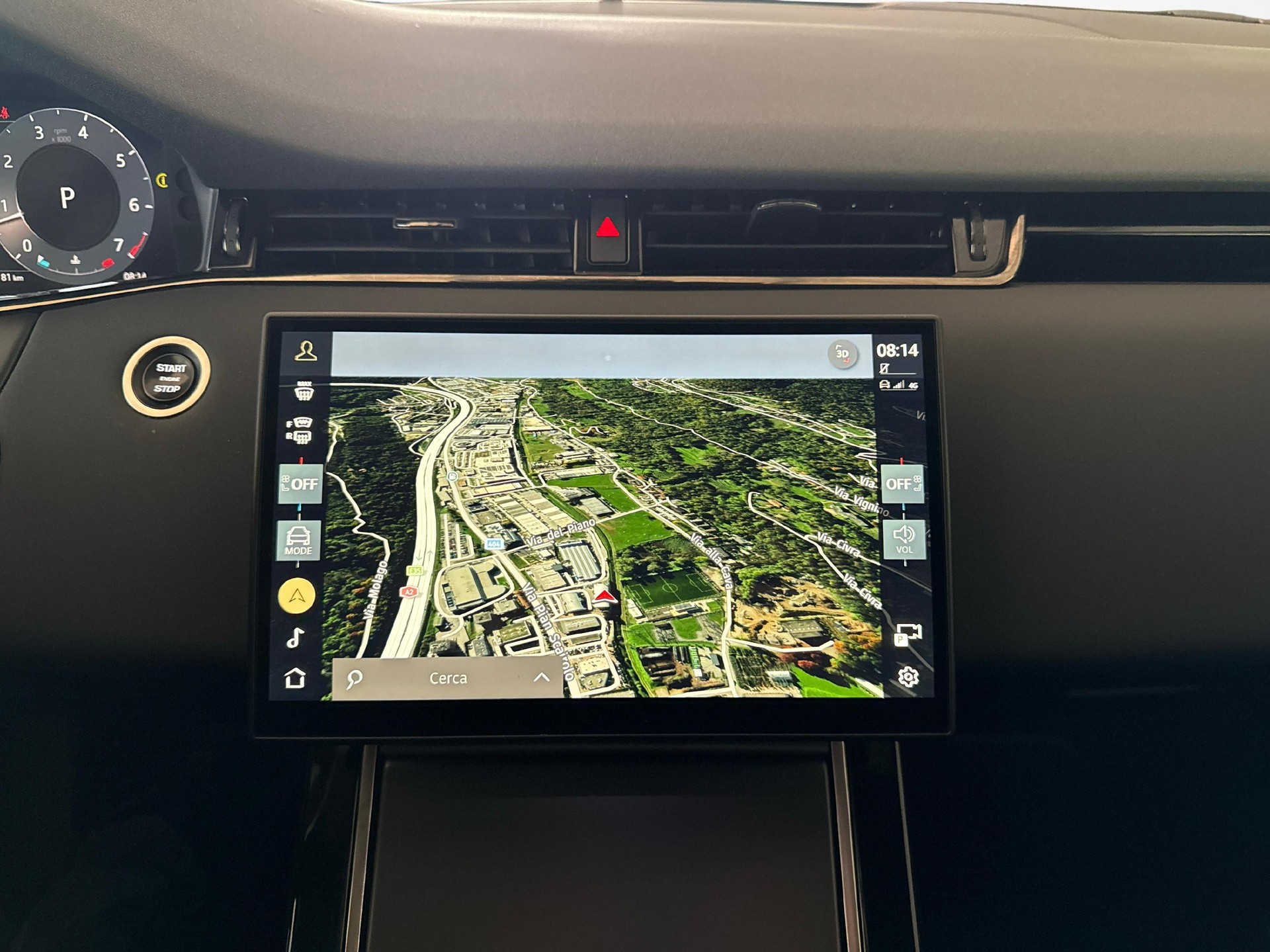 LAND ROVER Range Rover Evoque 2.0 T Dynamic SE + Pneumatici invernali & Servizi inclusi-image-14