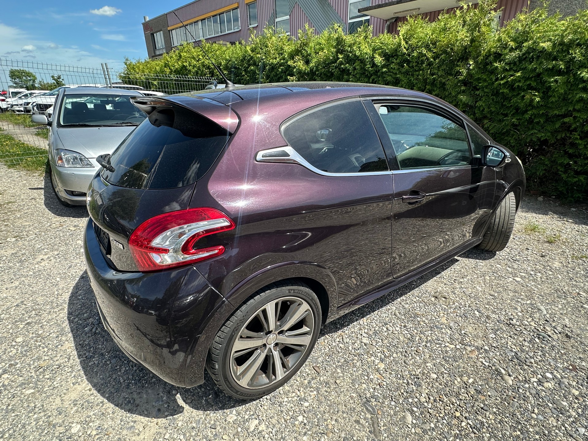 PEUGEOT 208 1.6 Turbo XY-image-4