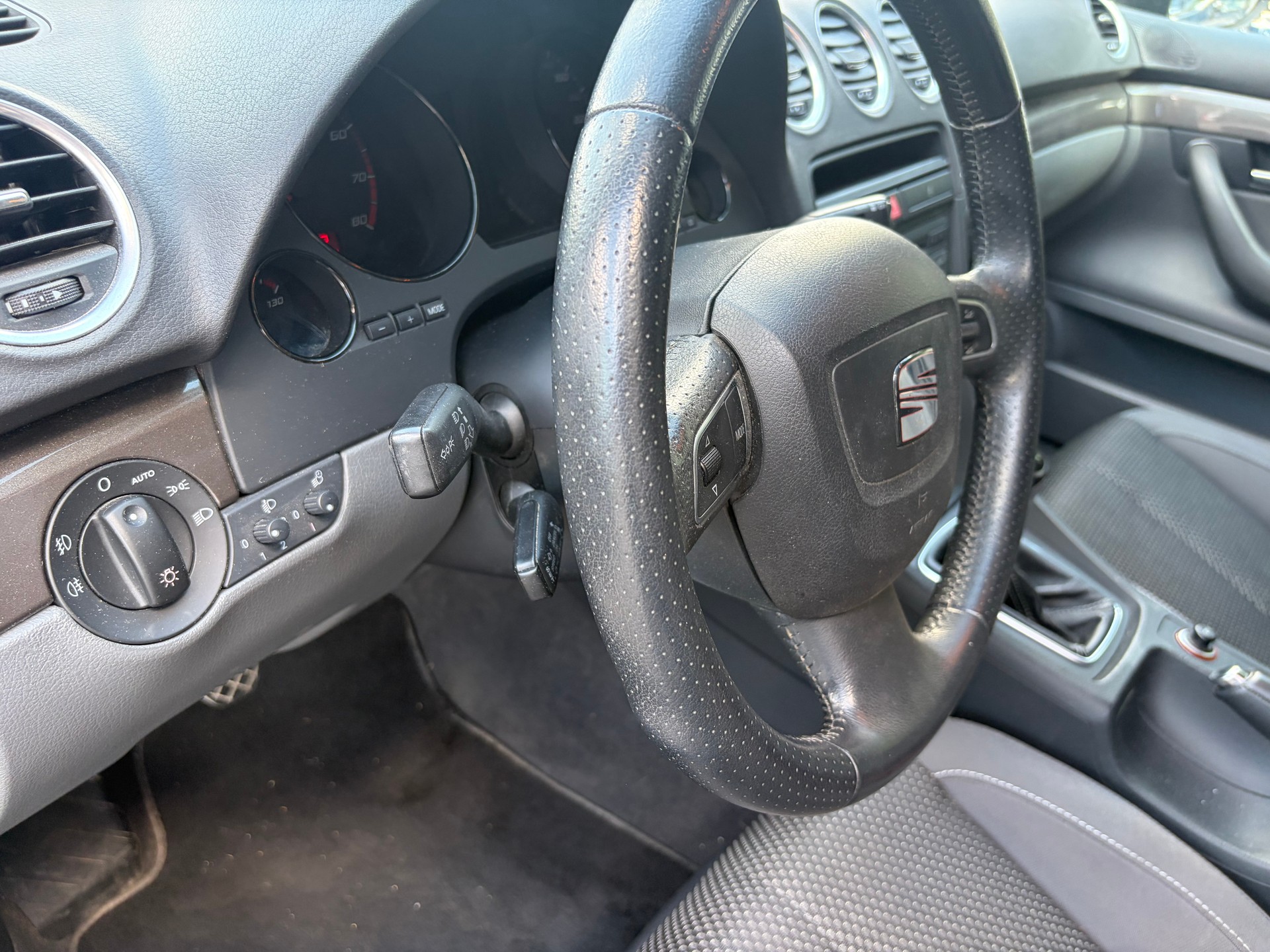 SEAT Exeo ST 1.8 TSI Reference-image-10