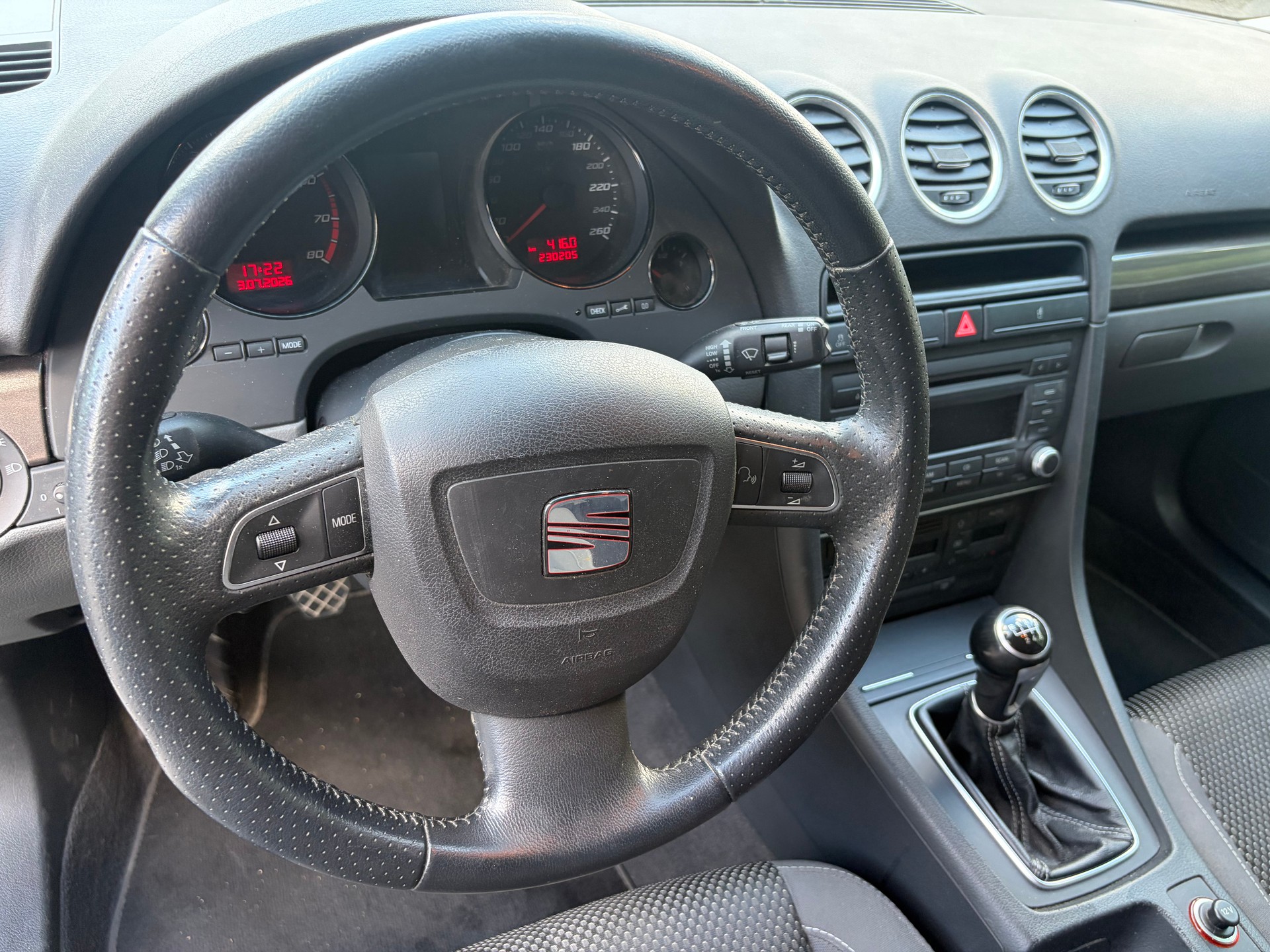 SEAT Exeo ST 1.8 TSI Reference-image-8