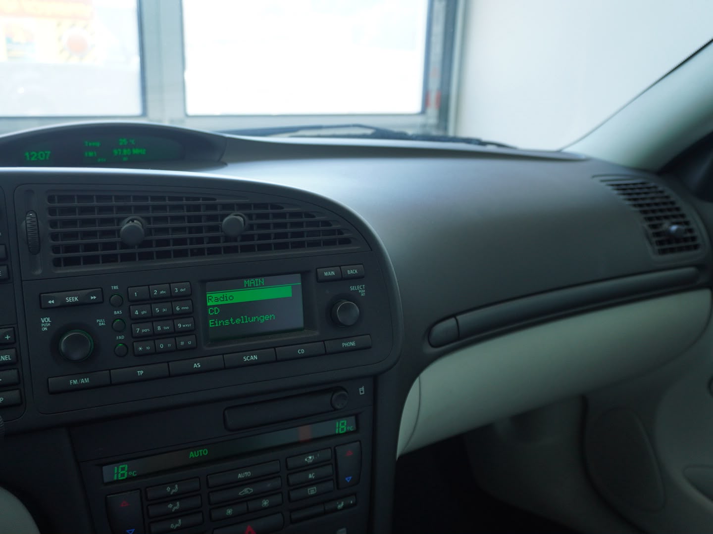 SAAB 9-3 2.0t Linear-image-6