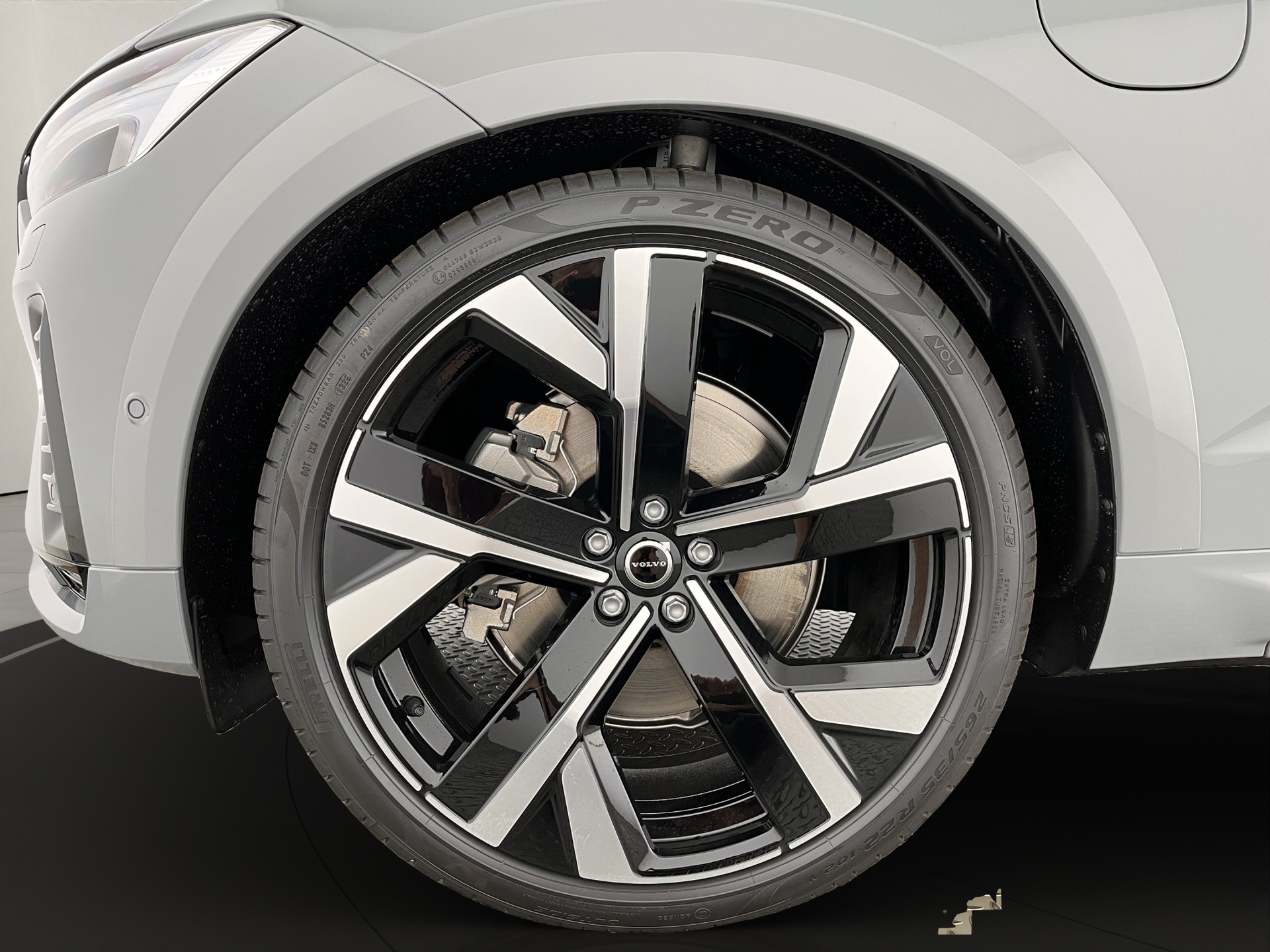 VOLVO XC60 2.0 T8 TE Black Edition eAWD-image-6
