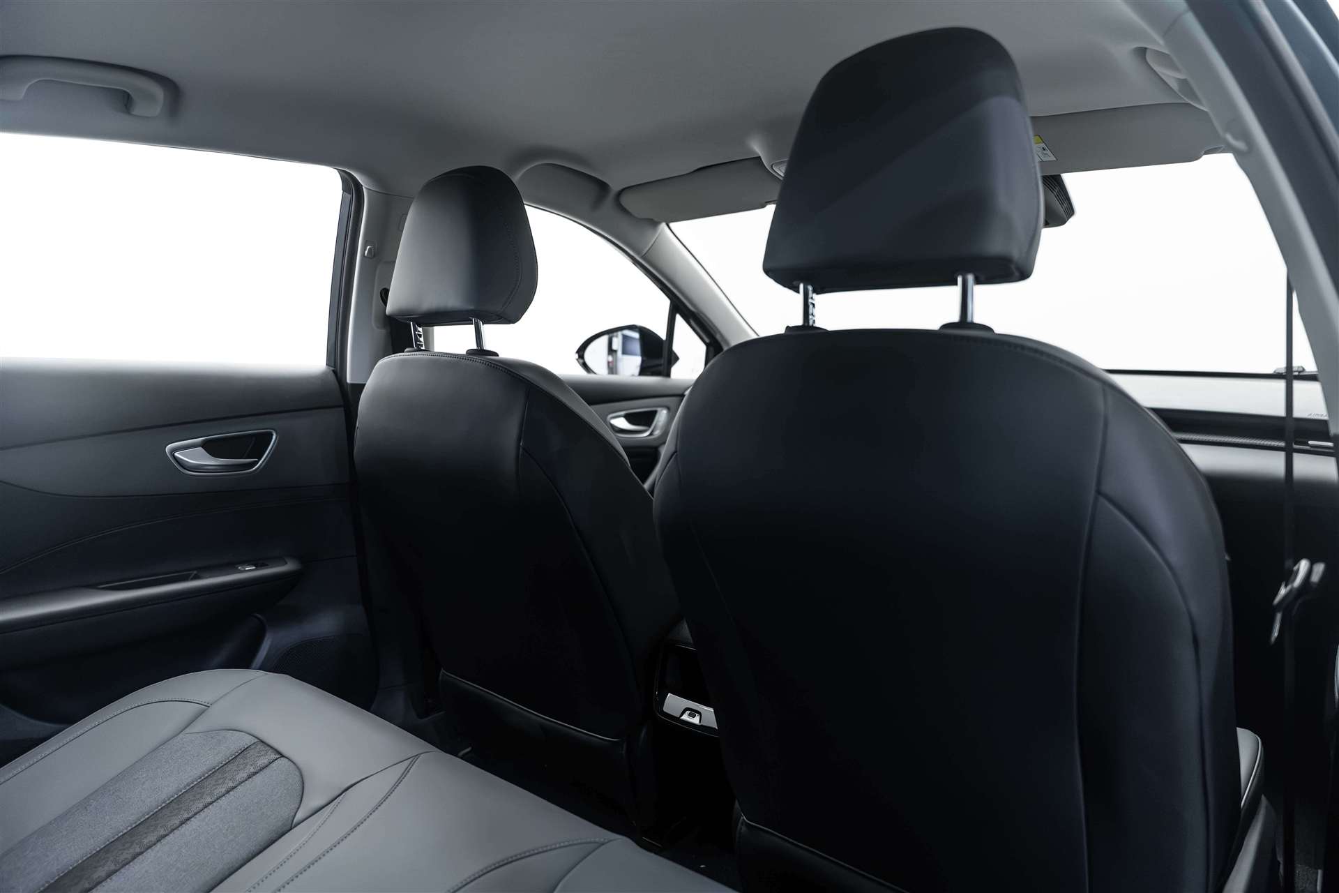 MG 4 EV 64kWh Premium Facelift Automat-image-11