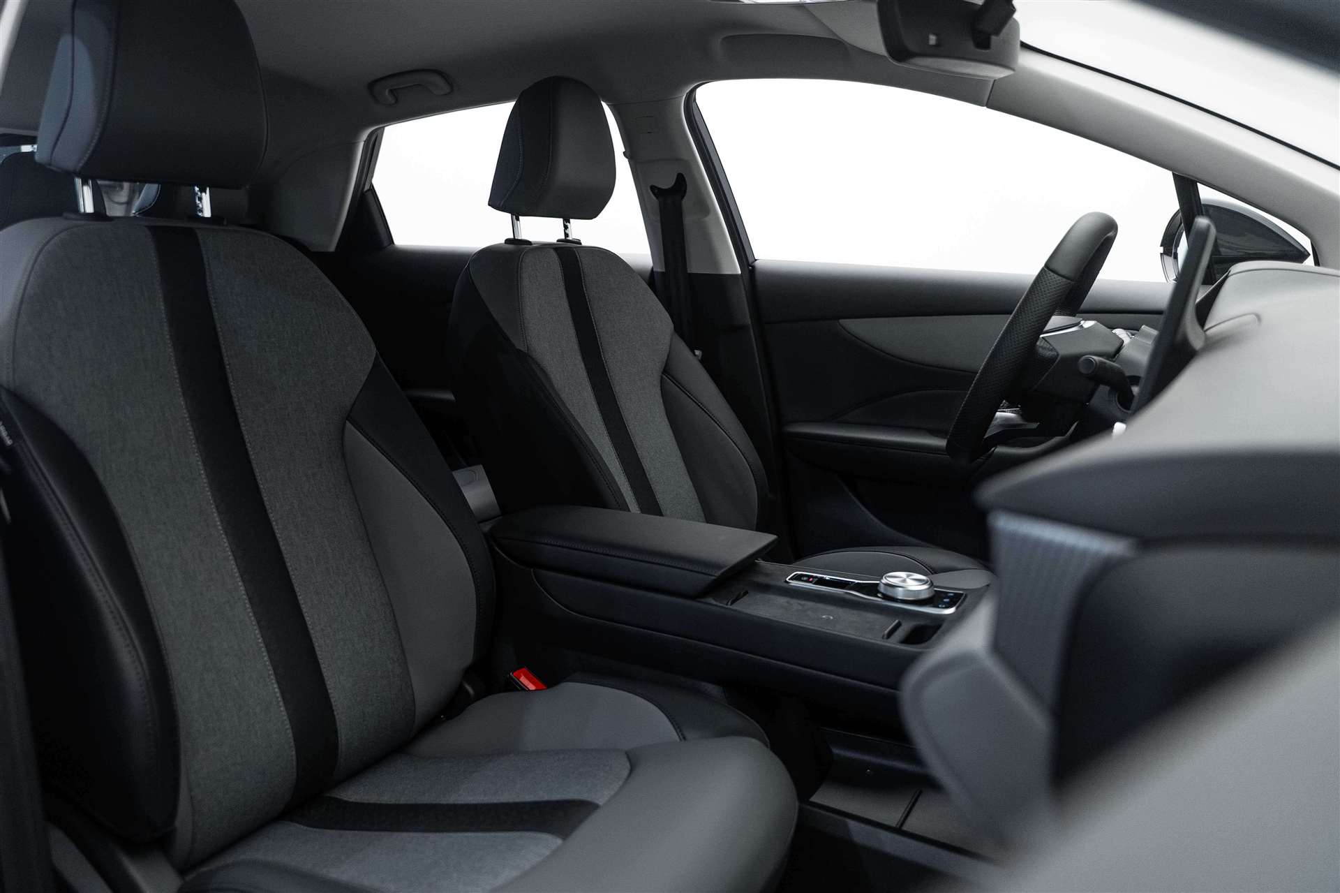 MG 4 EV 64kWh Premium Facelift Automat-image-10