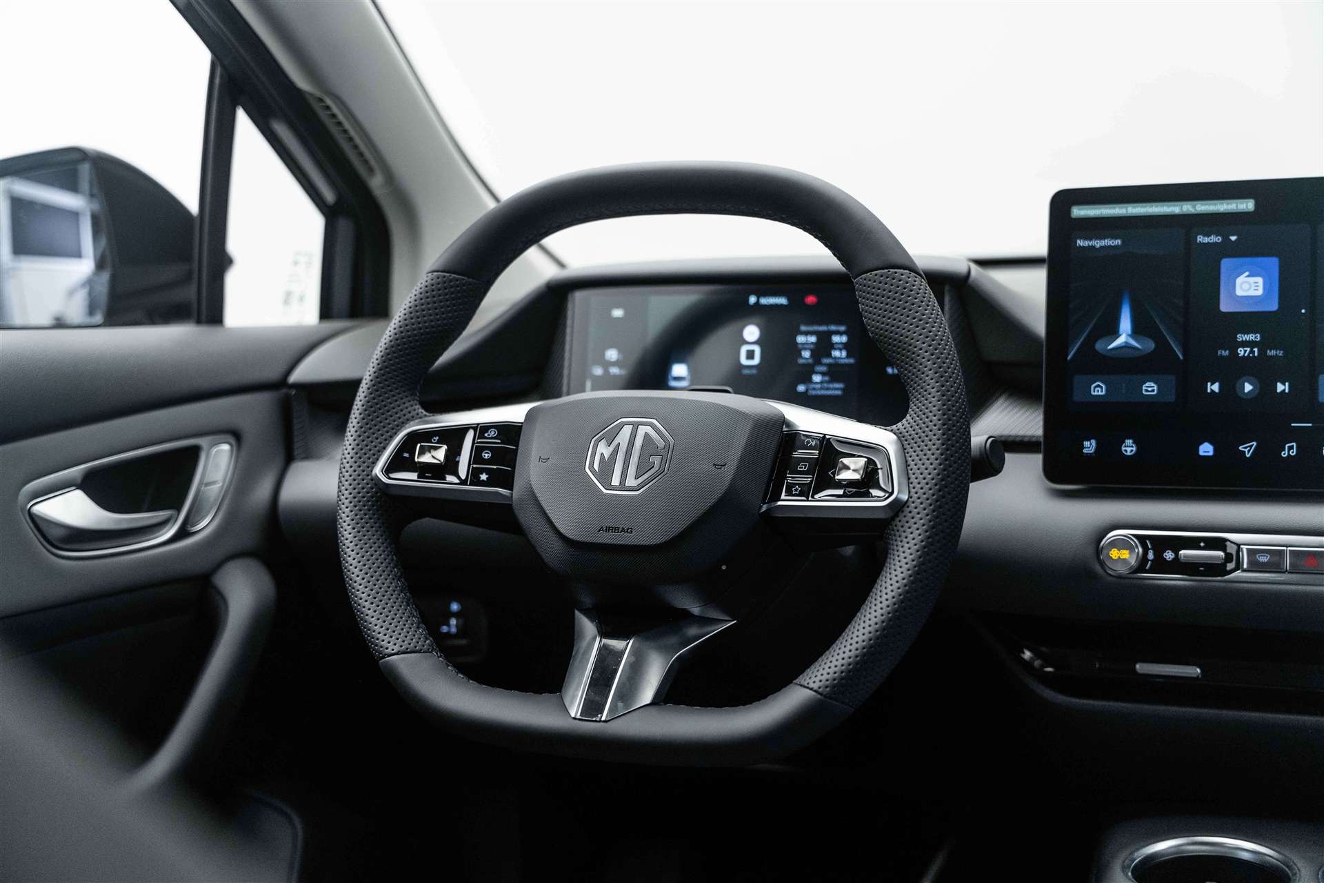 MG 4 EV 64kWh Premium Facelift Automat-image-8