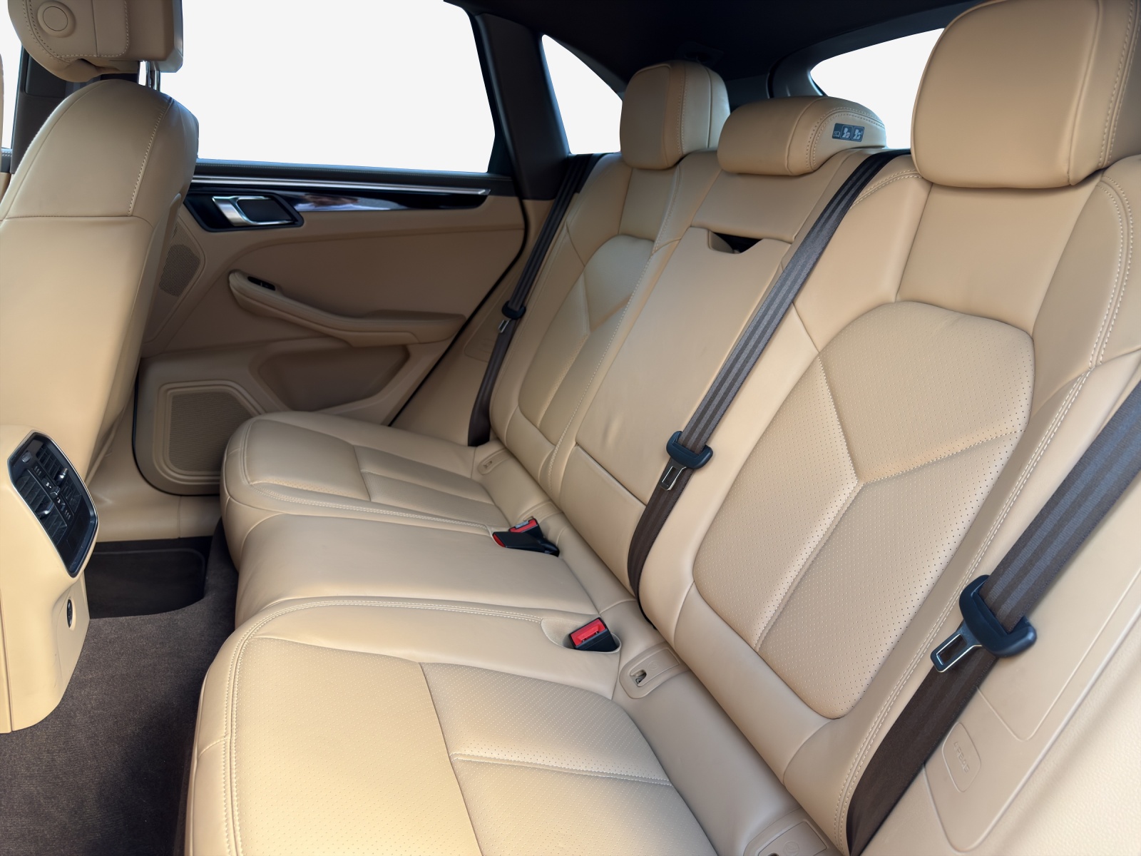 PORSCHE Macan S PDK-image-11