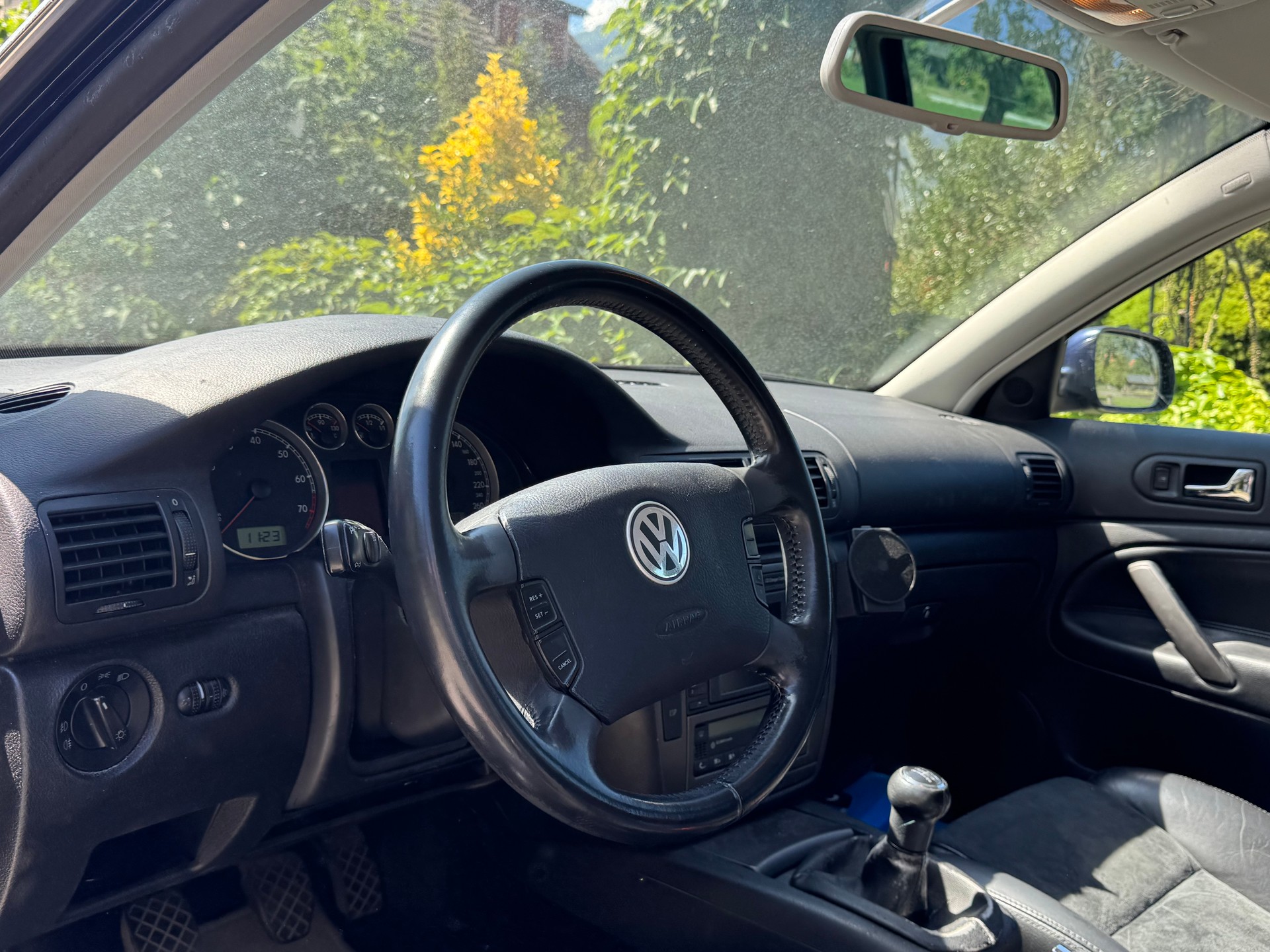 VW Passat Variant 1.8 T Comfortline-image-10