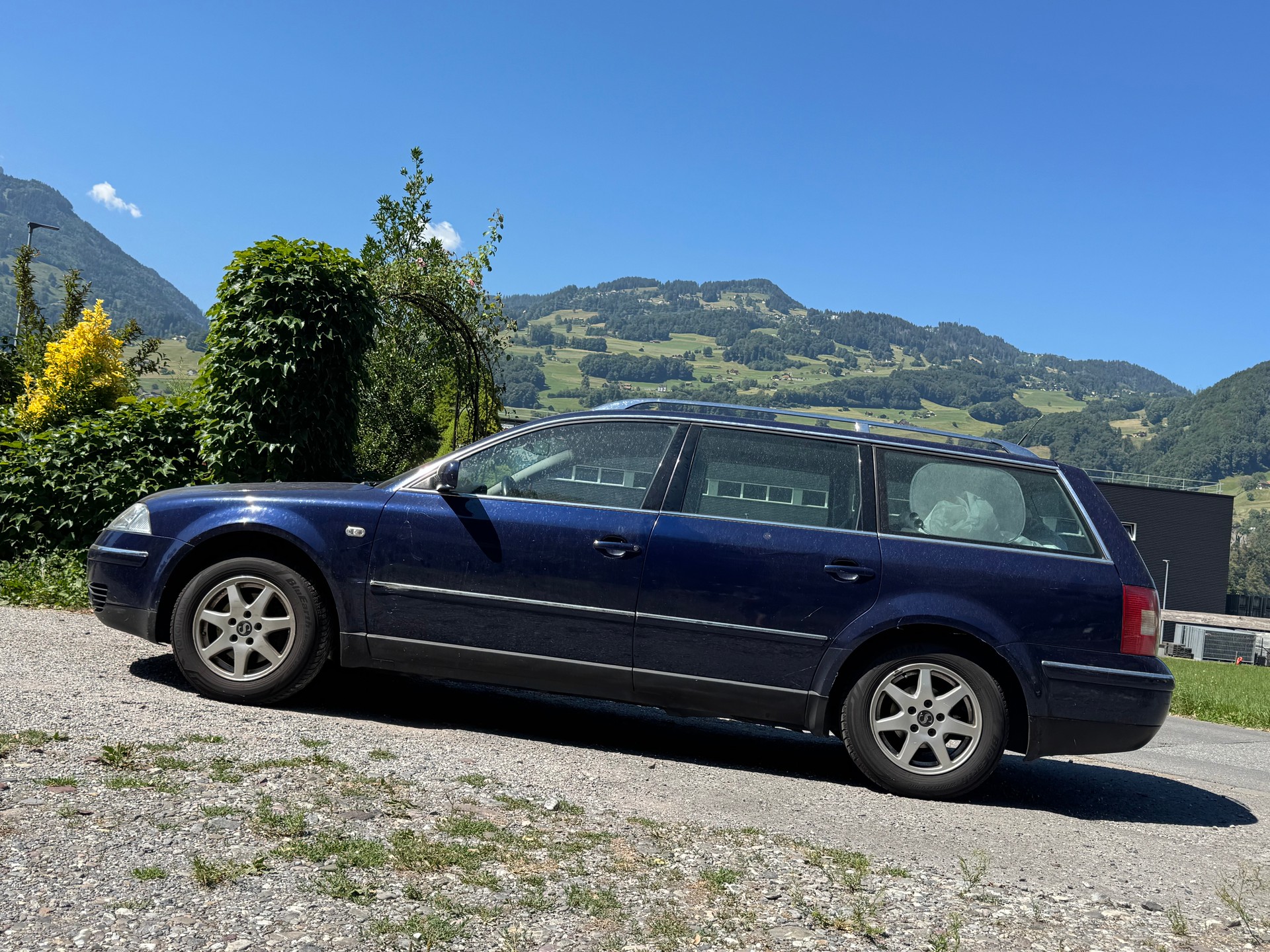 VW Passat Variant 1.8 T Comfortline-image-11