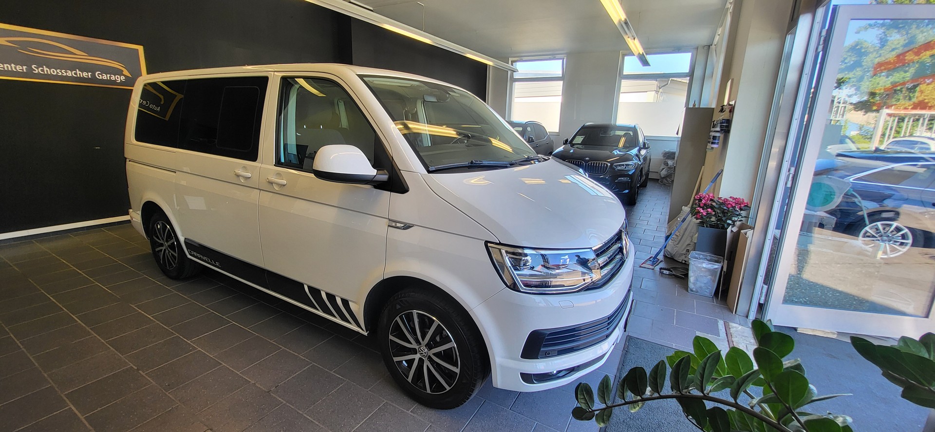 VW T6 2.0 Bi-TDI 4Motion DSG-image-2
