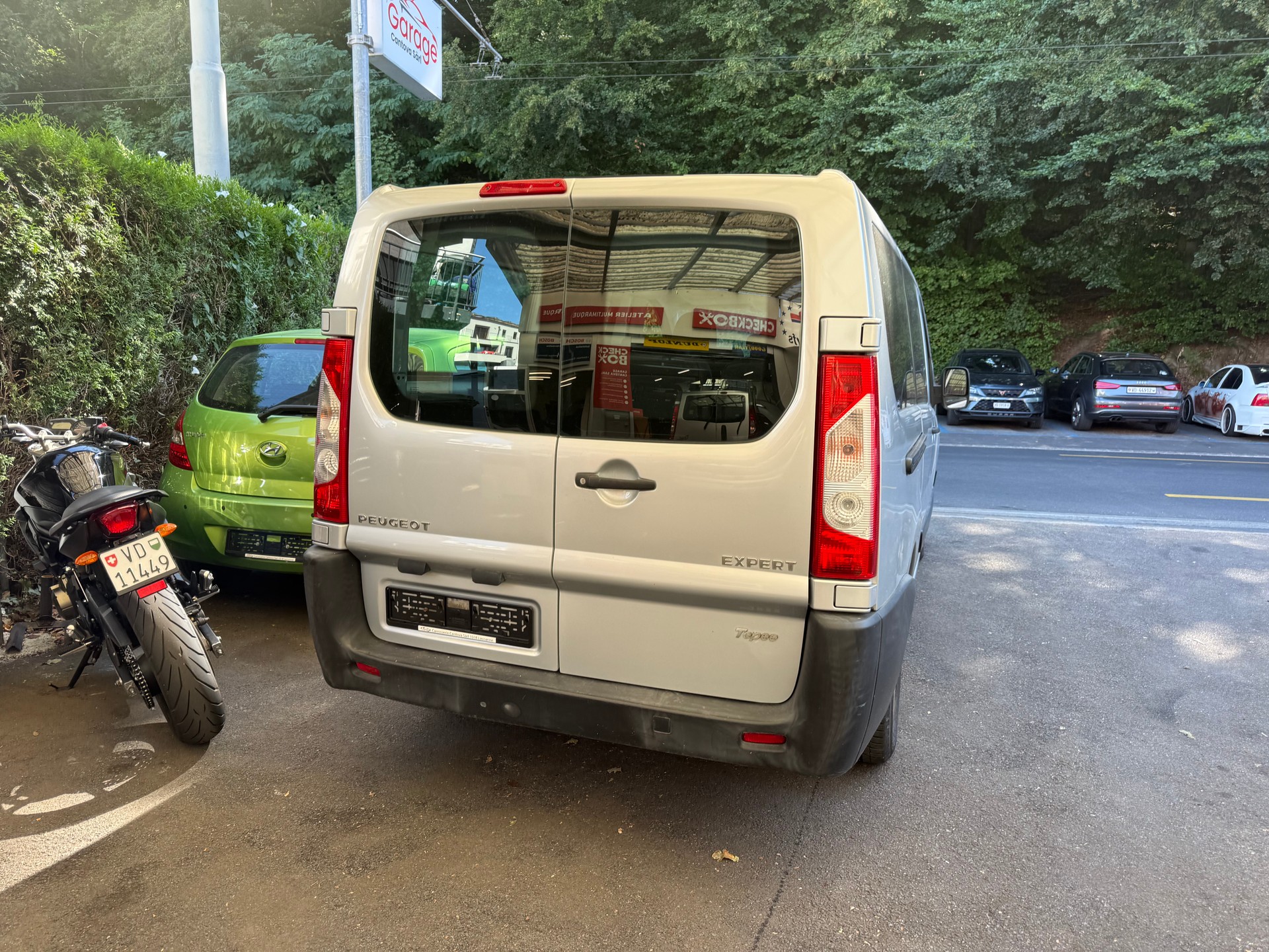 PEUGEOT Expert Tepee 2.0 HDi Confort L2-image-3